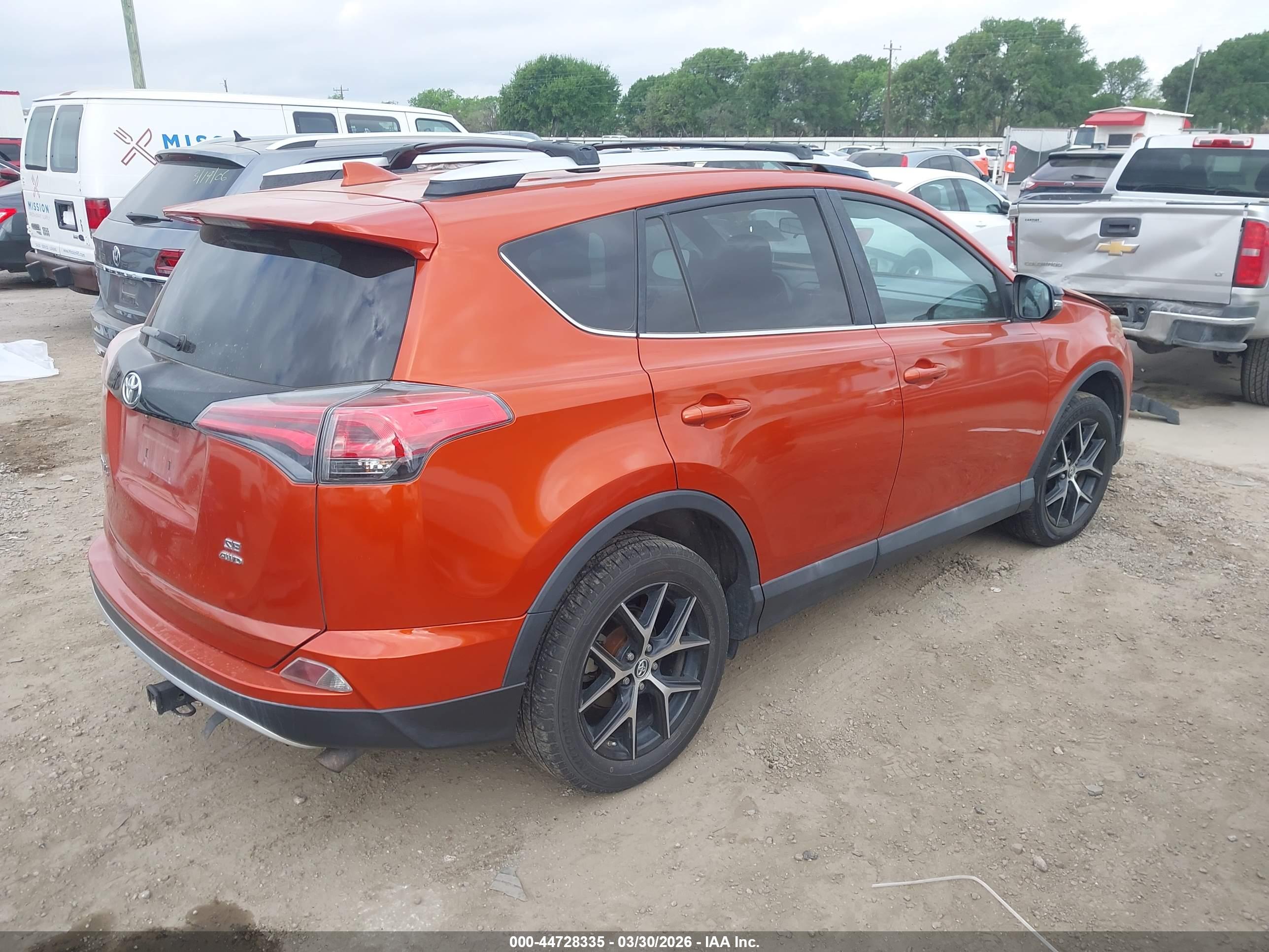 TOYOTA RAV4 image 4