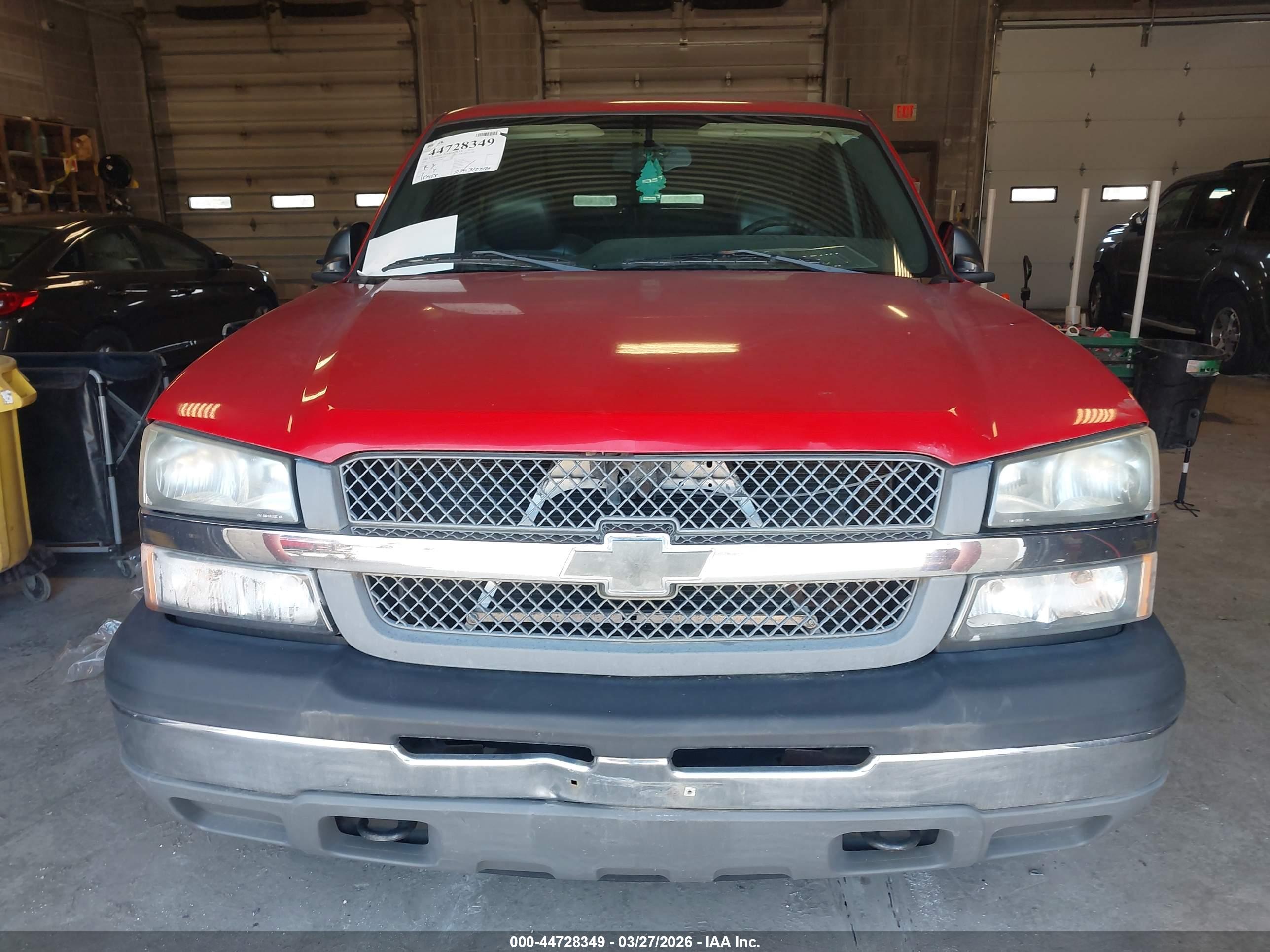 CHEVROLET SILVERADO image 6