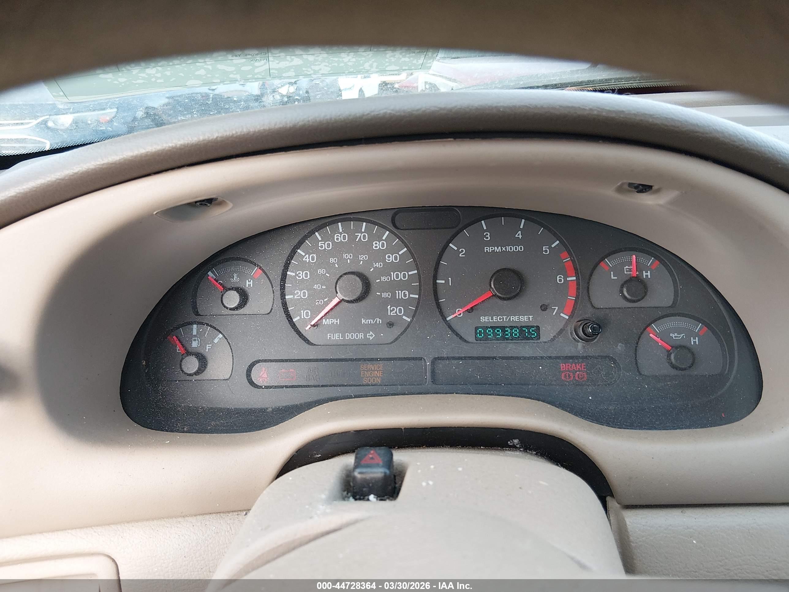 FORD MUSTANG image 7