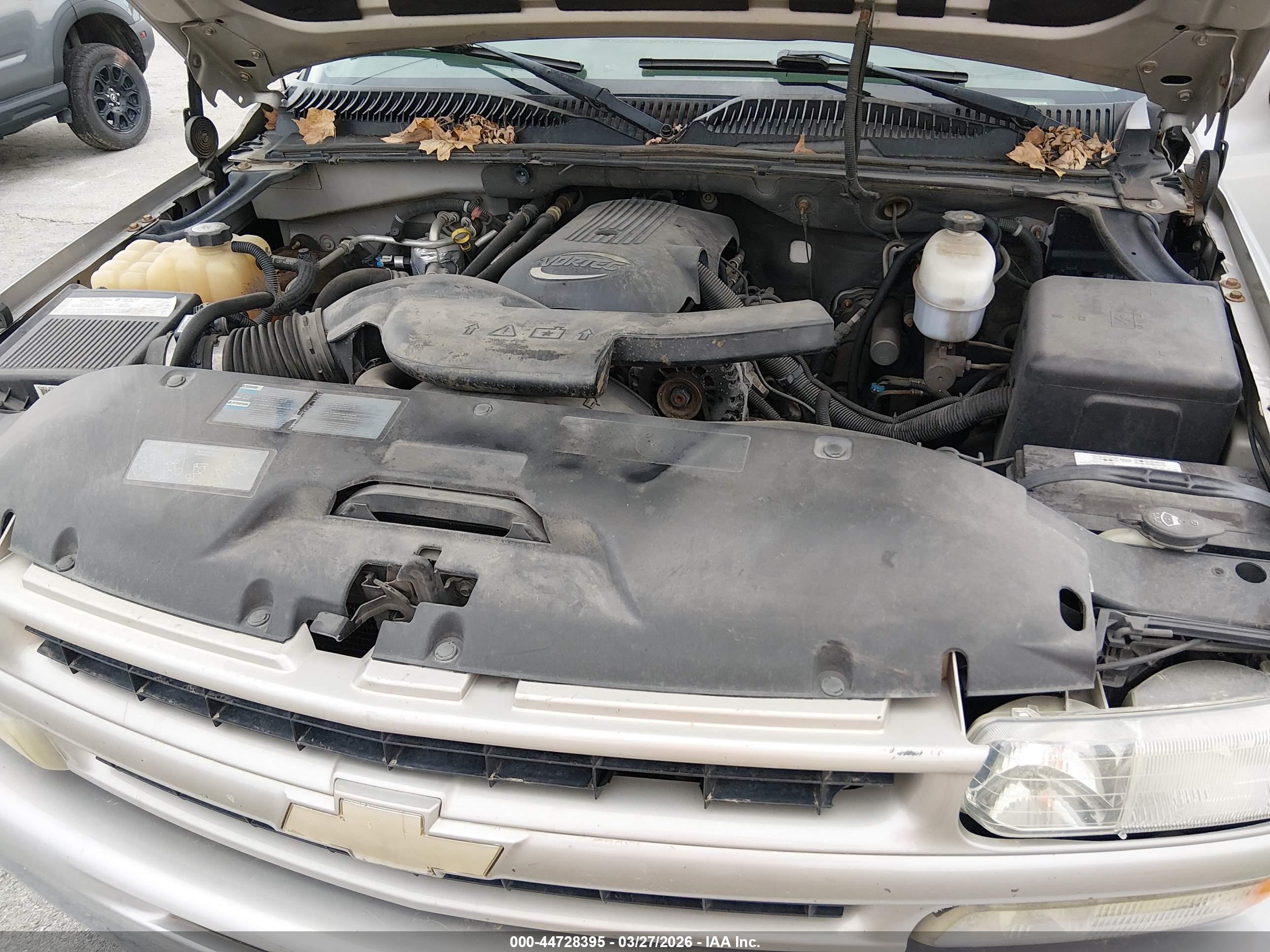 CHEVROLET TAHOE image 10