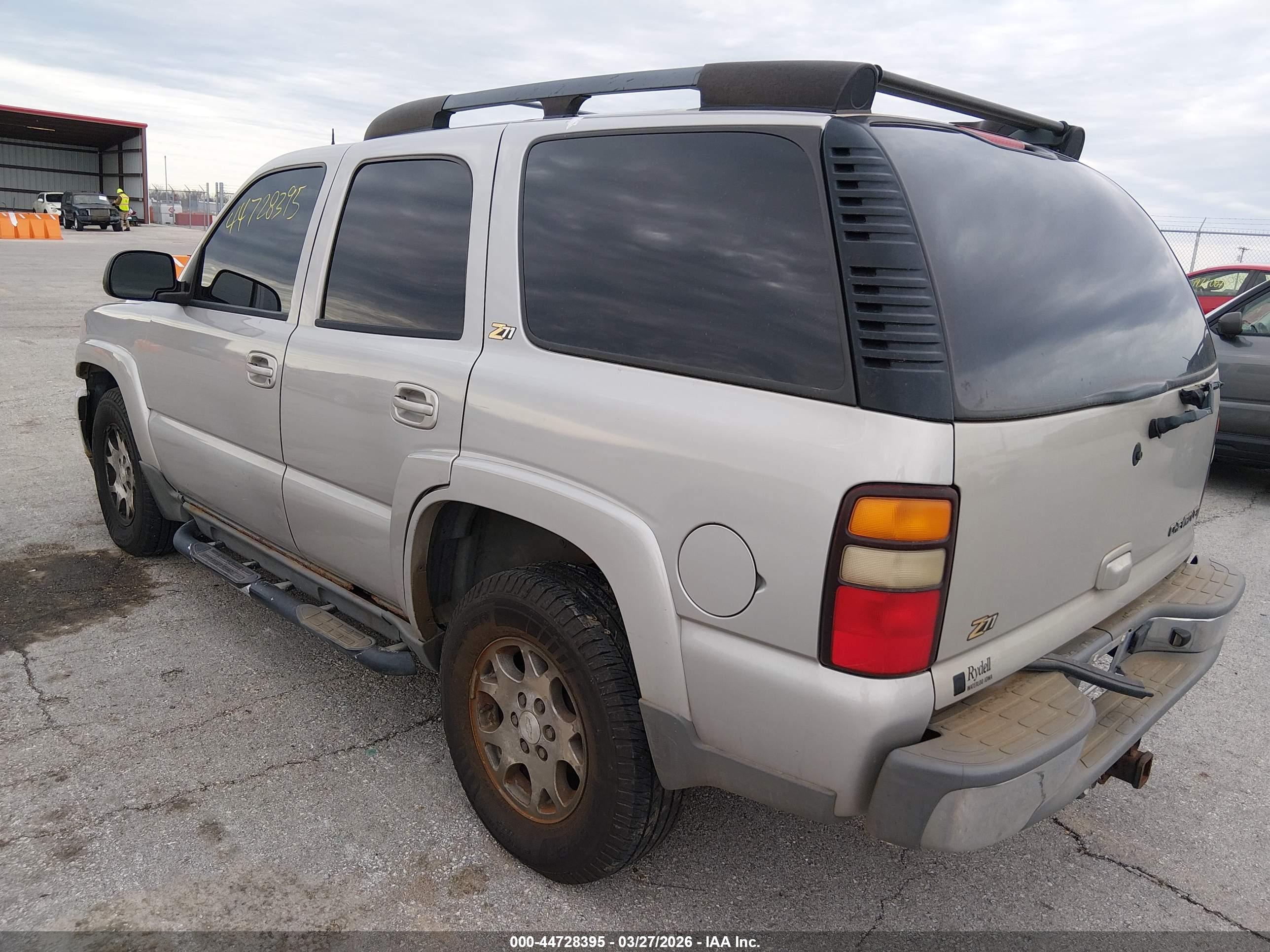 CHEVROLET TAHOE image 3