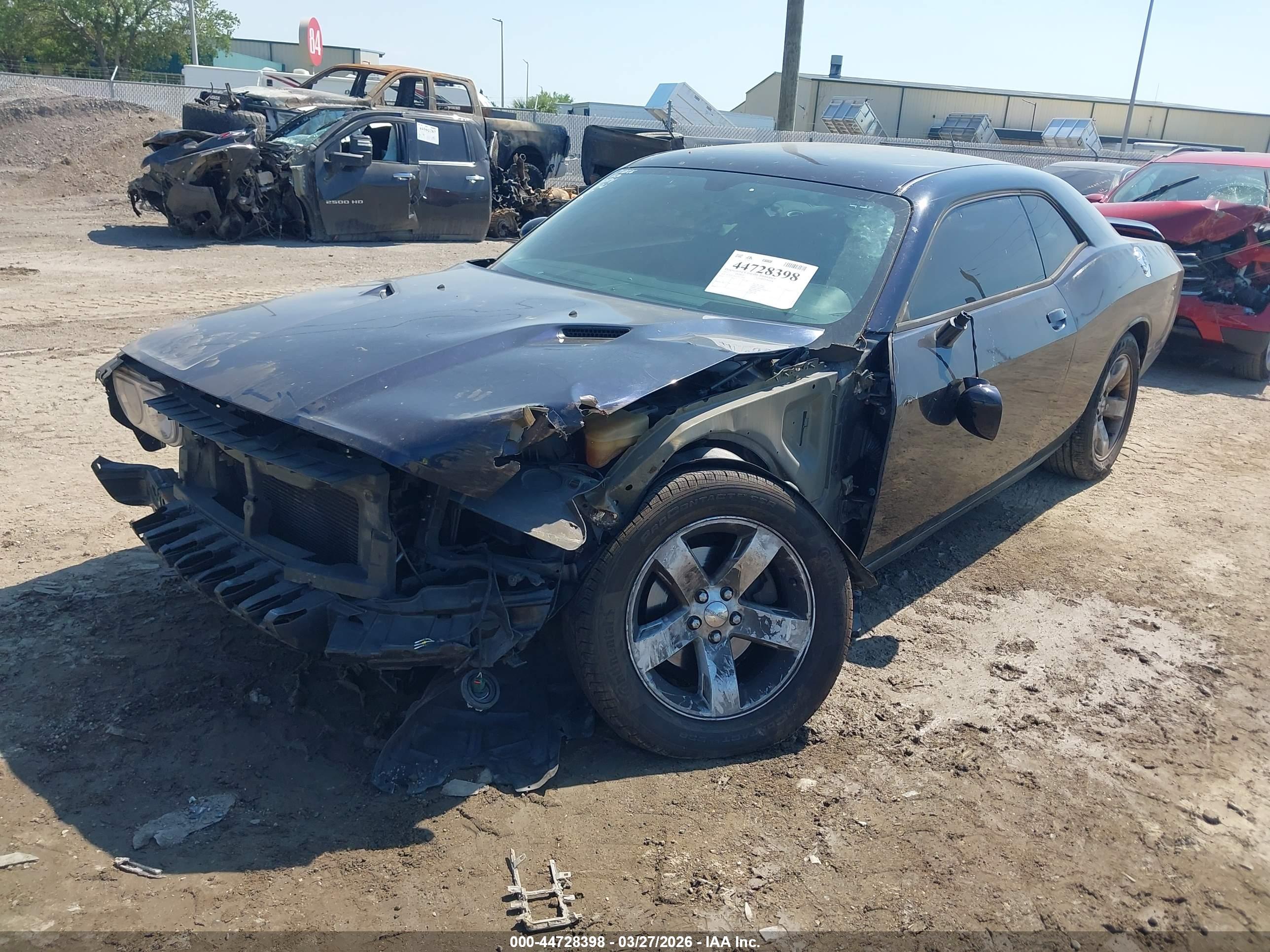 DODGE CHALLENGER image 2