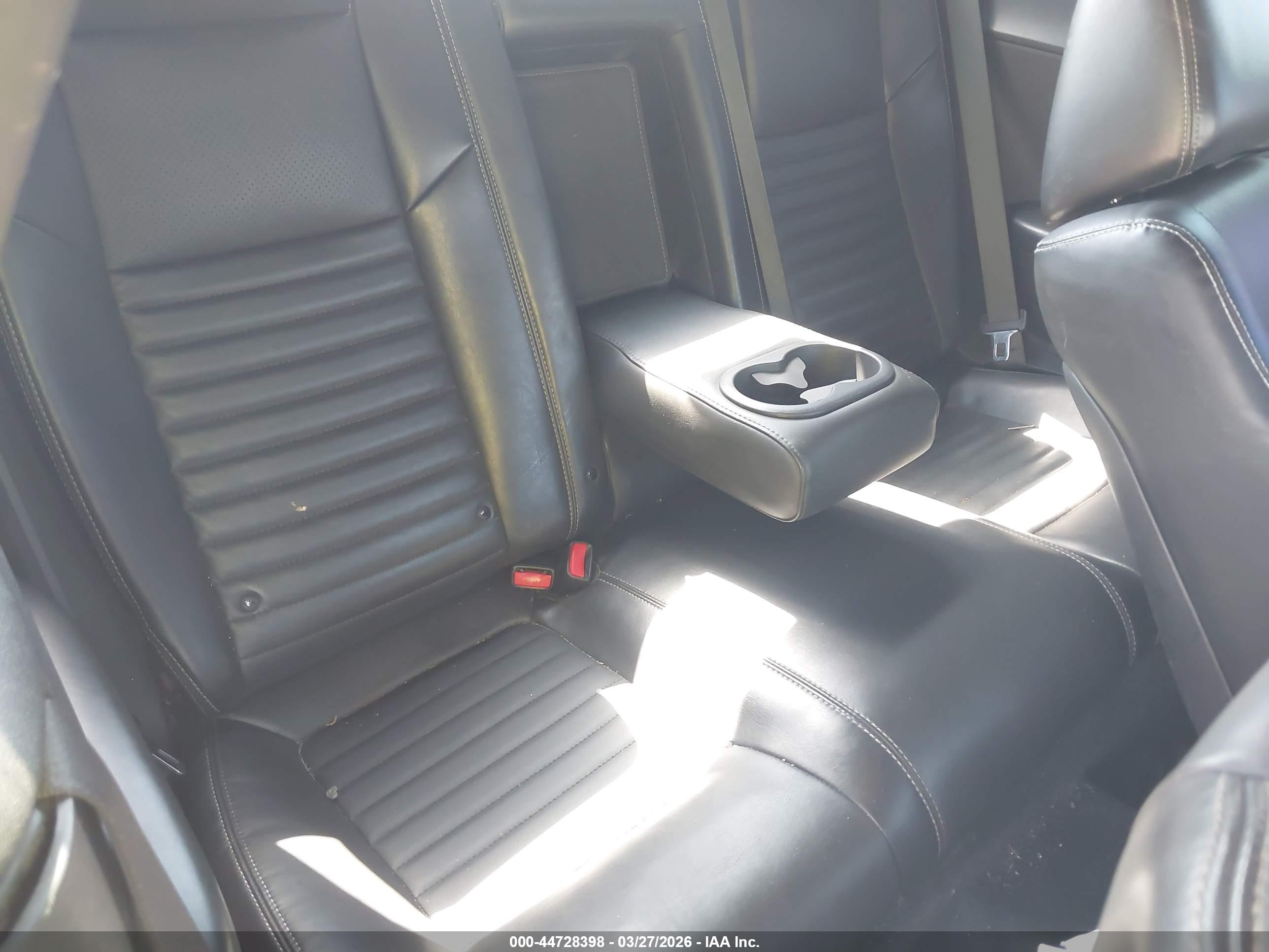 DODGE CHALLENGER image 8