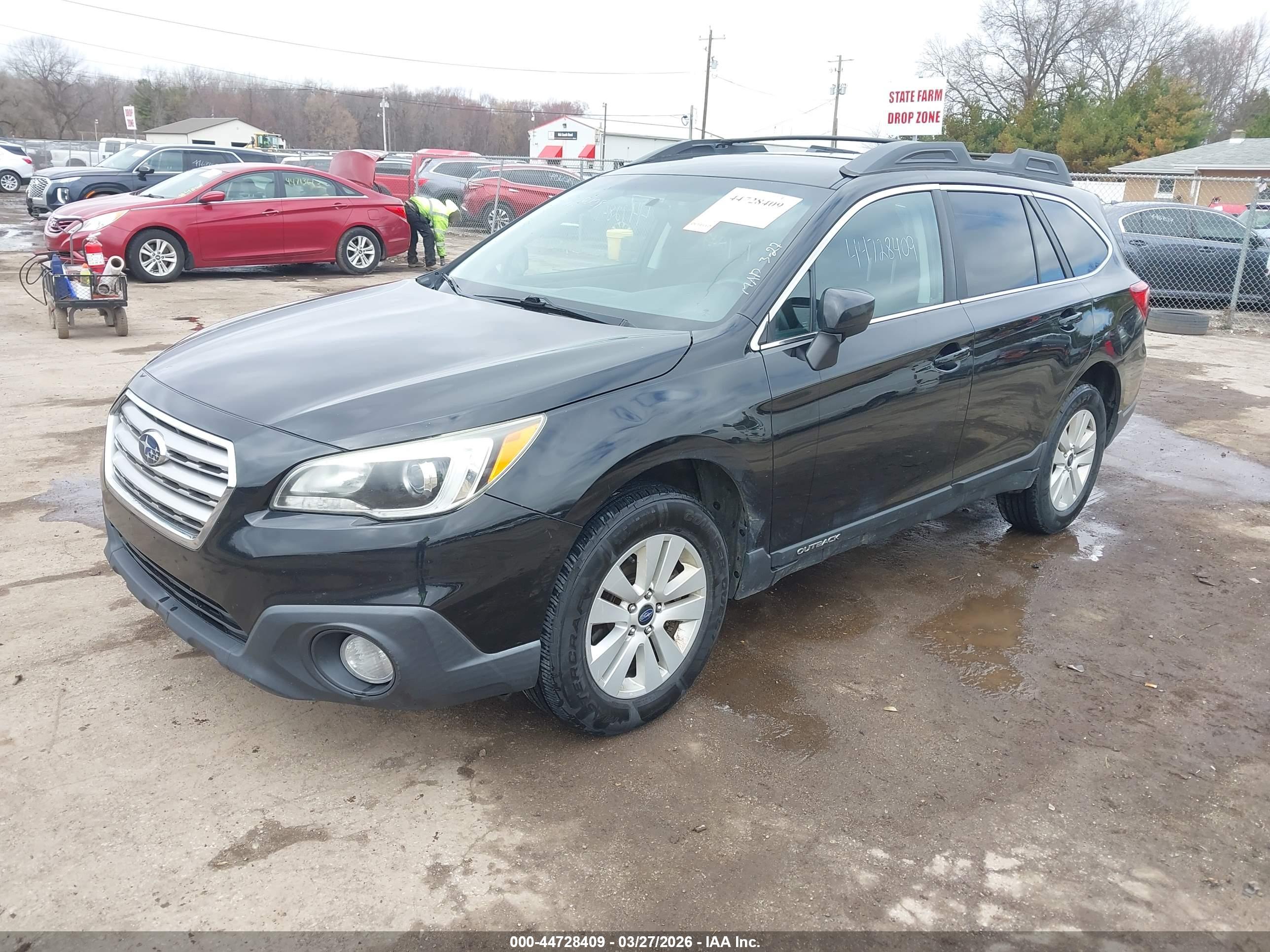SUBARU OUTBACK image 2
