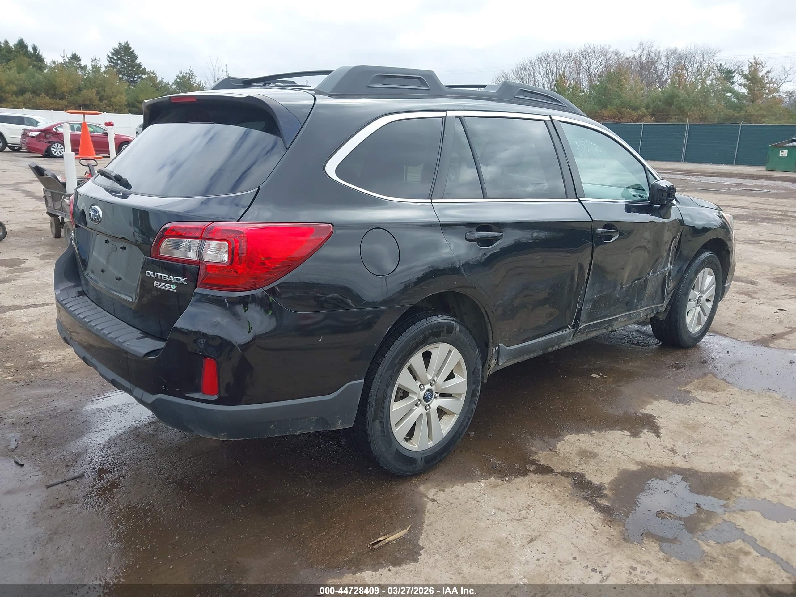 SUBARU OUTBACK image 4