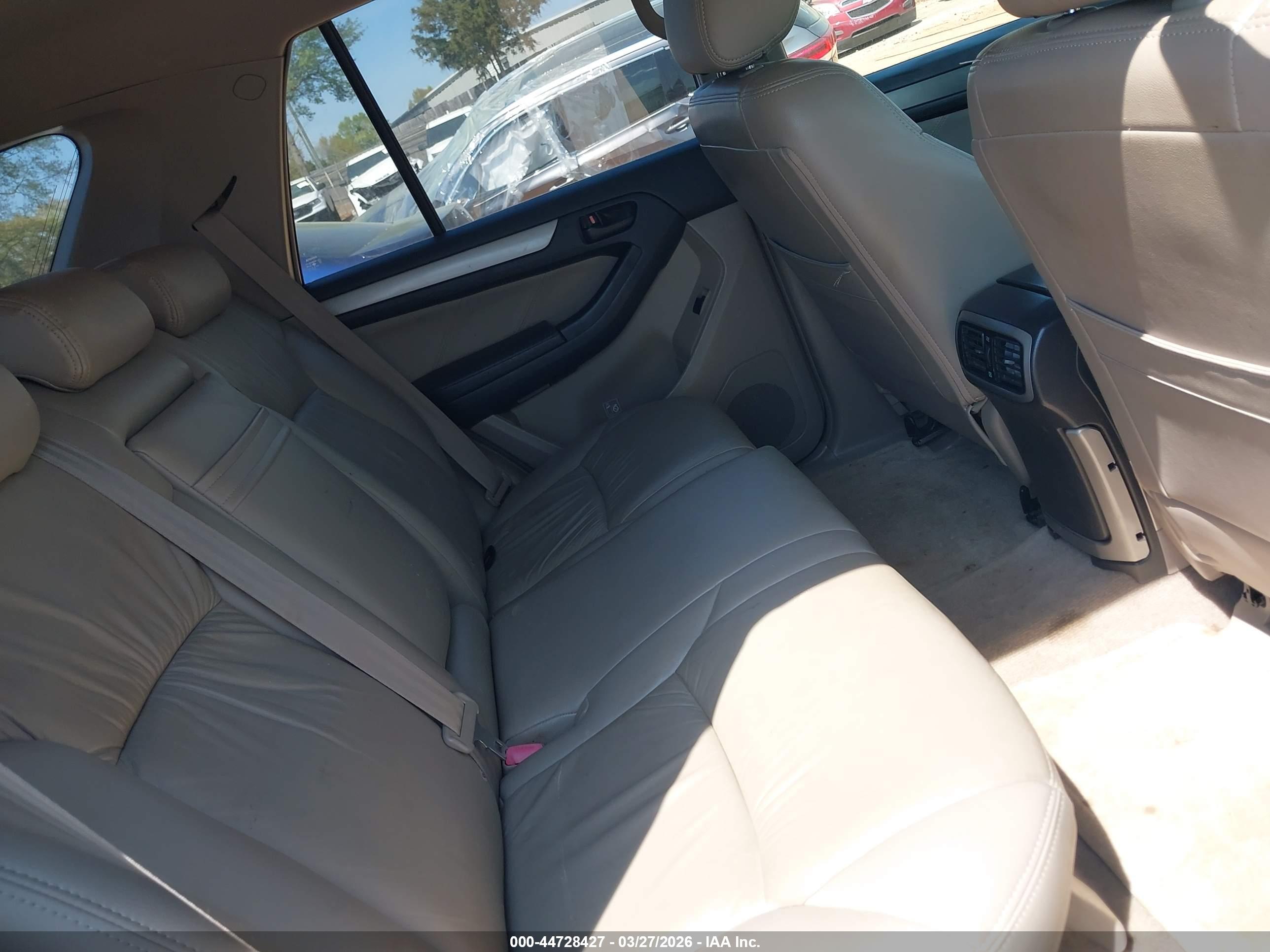 TOYOTA 4RUNNER image 8