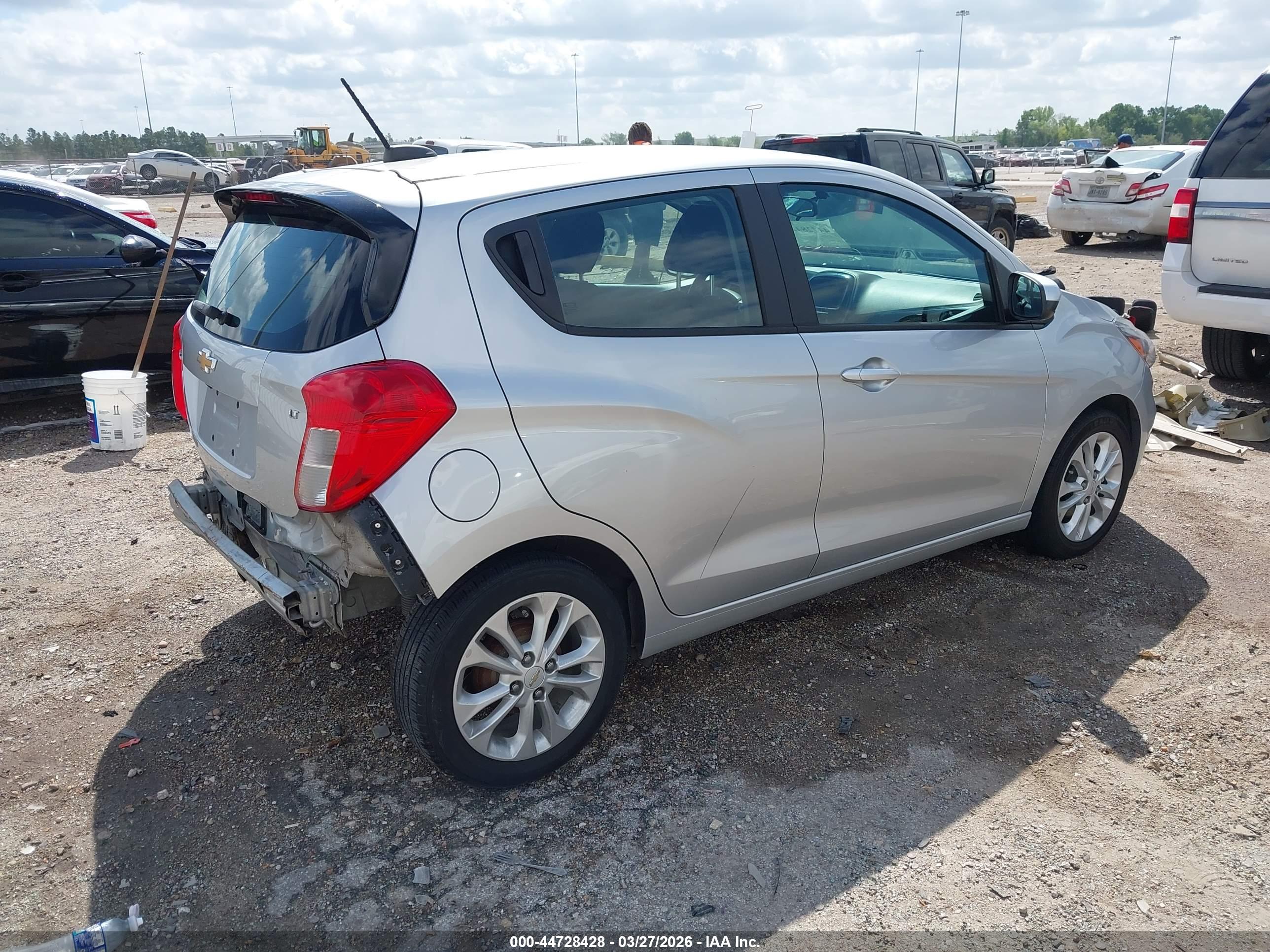 CHEVROLET SPARK image 4