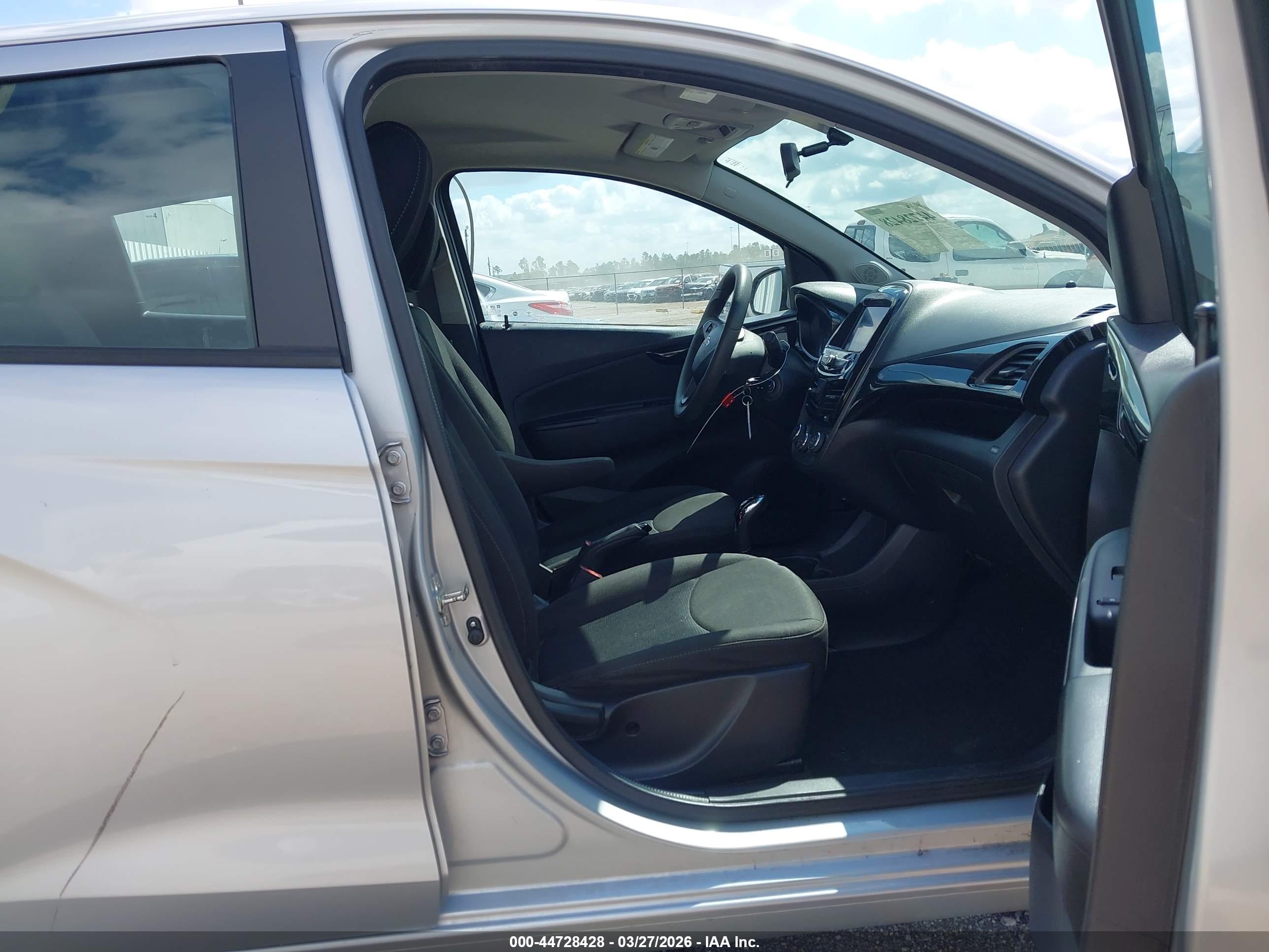 CHEVROLET SPARK image 5