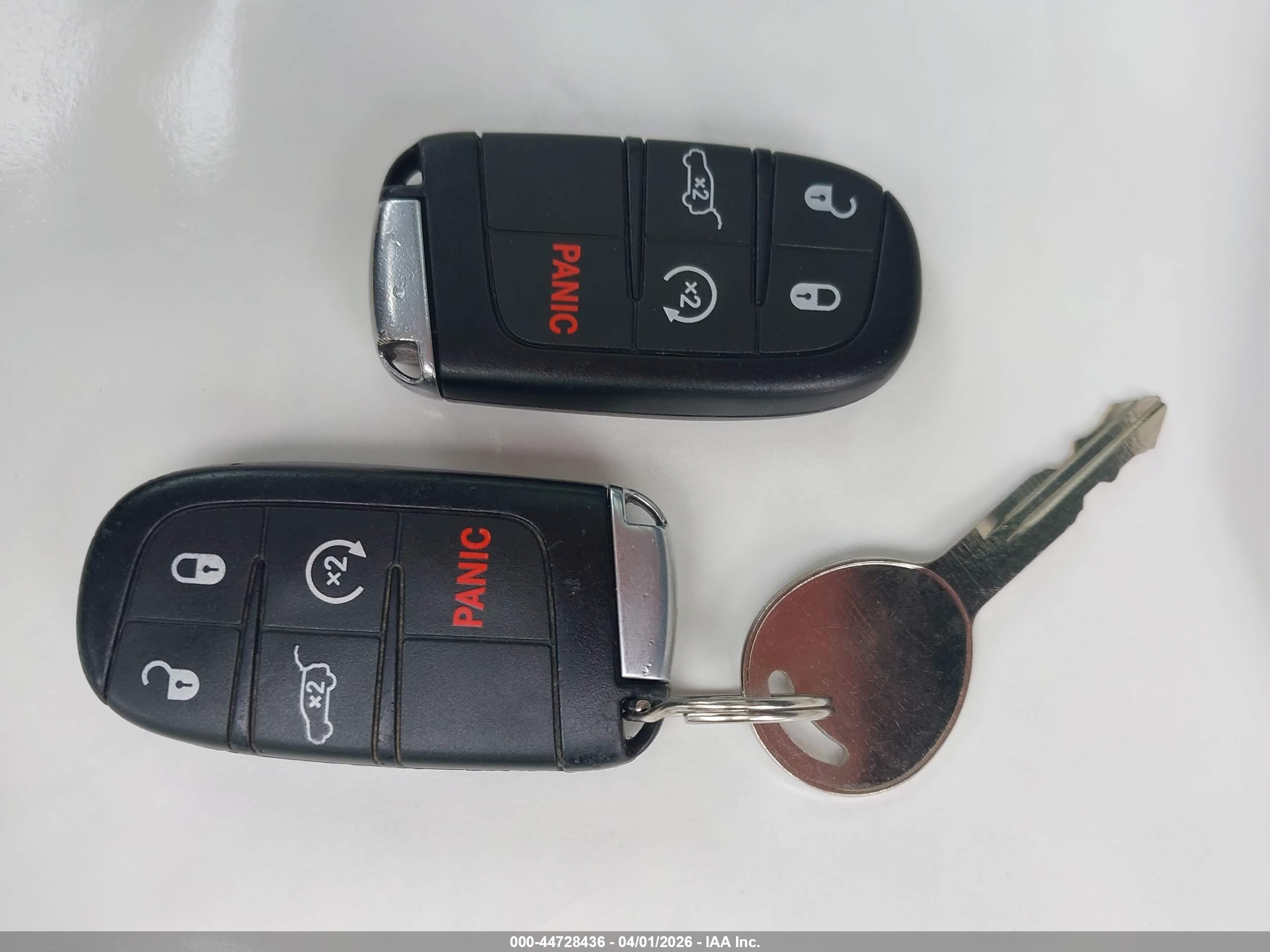 JEEP GRAND image 11