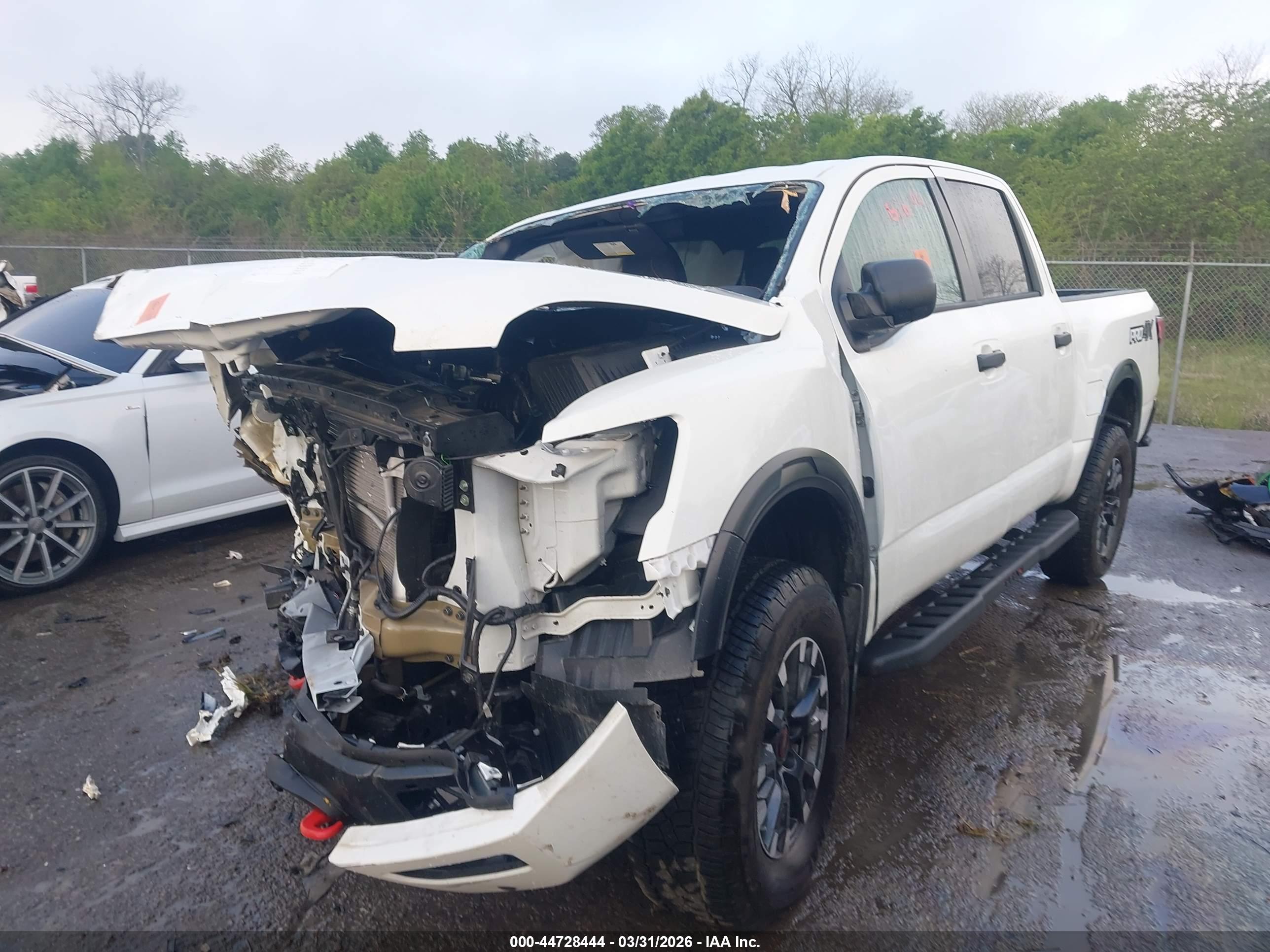 NISSAN TITAN image 2