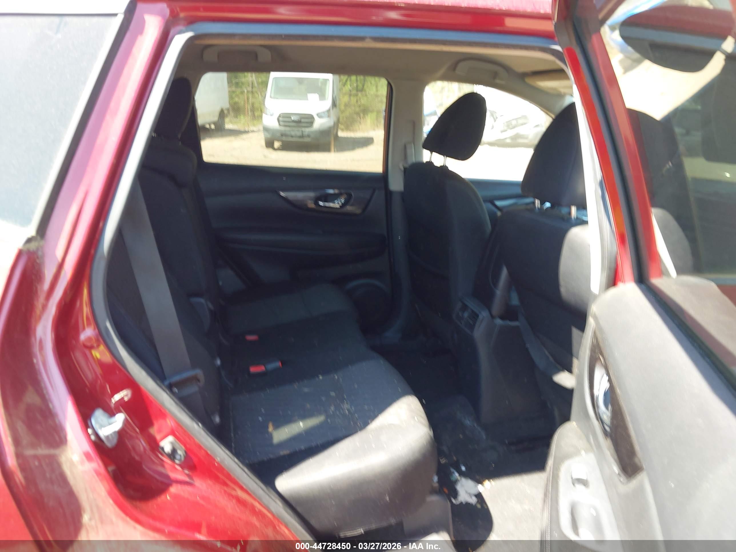 NISSAN ROGUE image 8