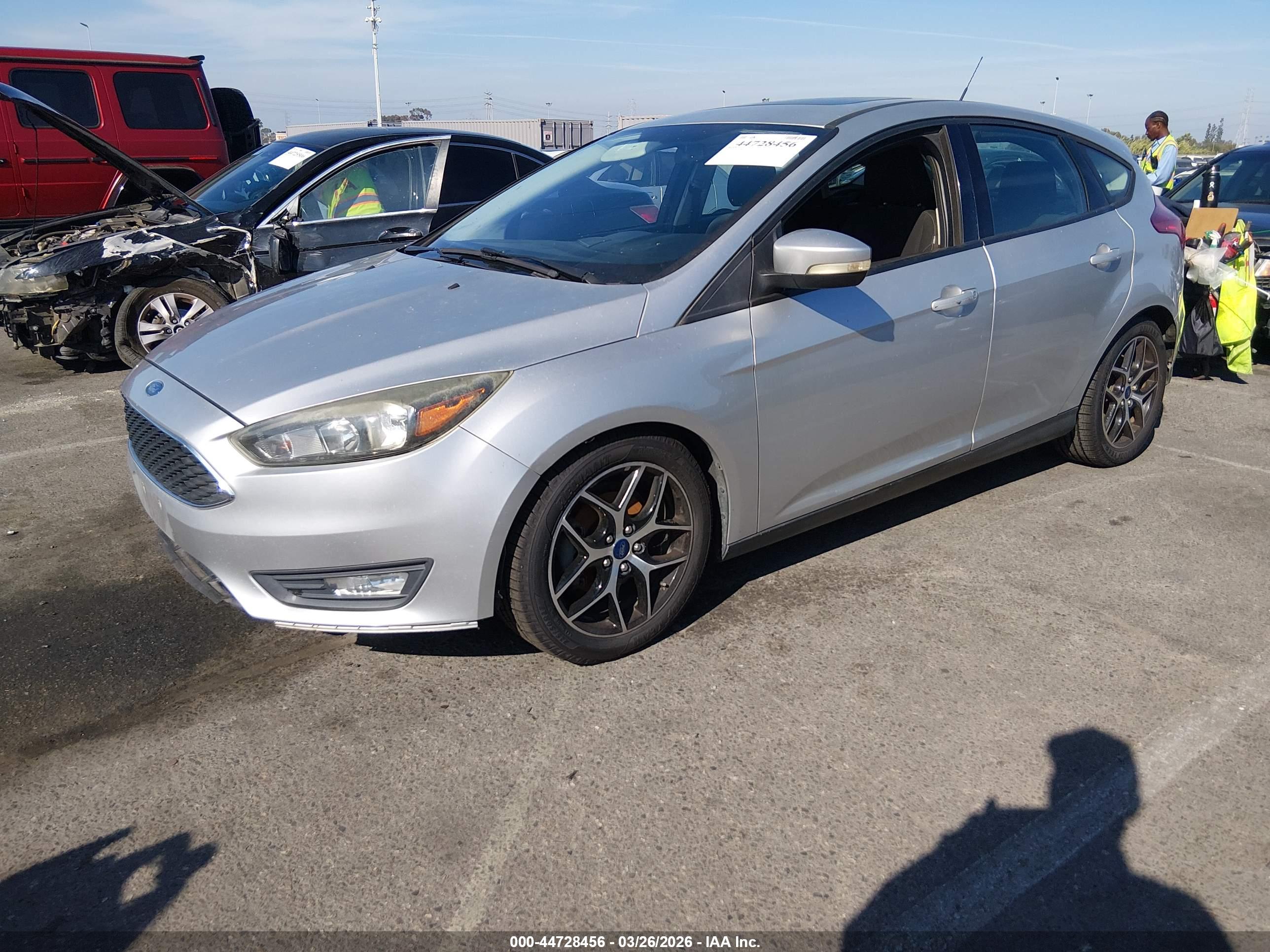 FORD FOCUS image 2