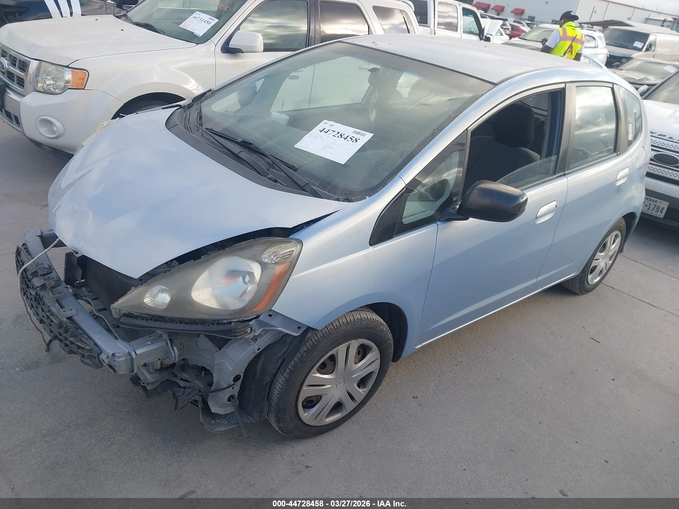 HONDA FIT image 2