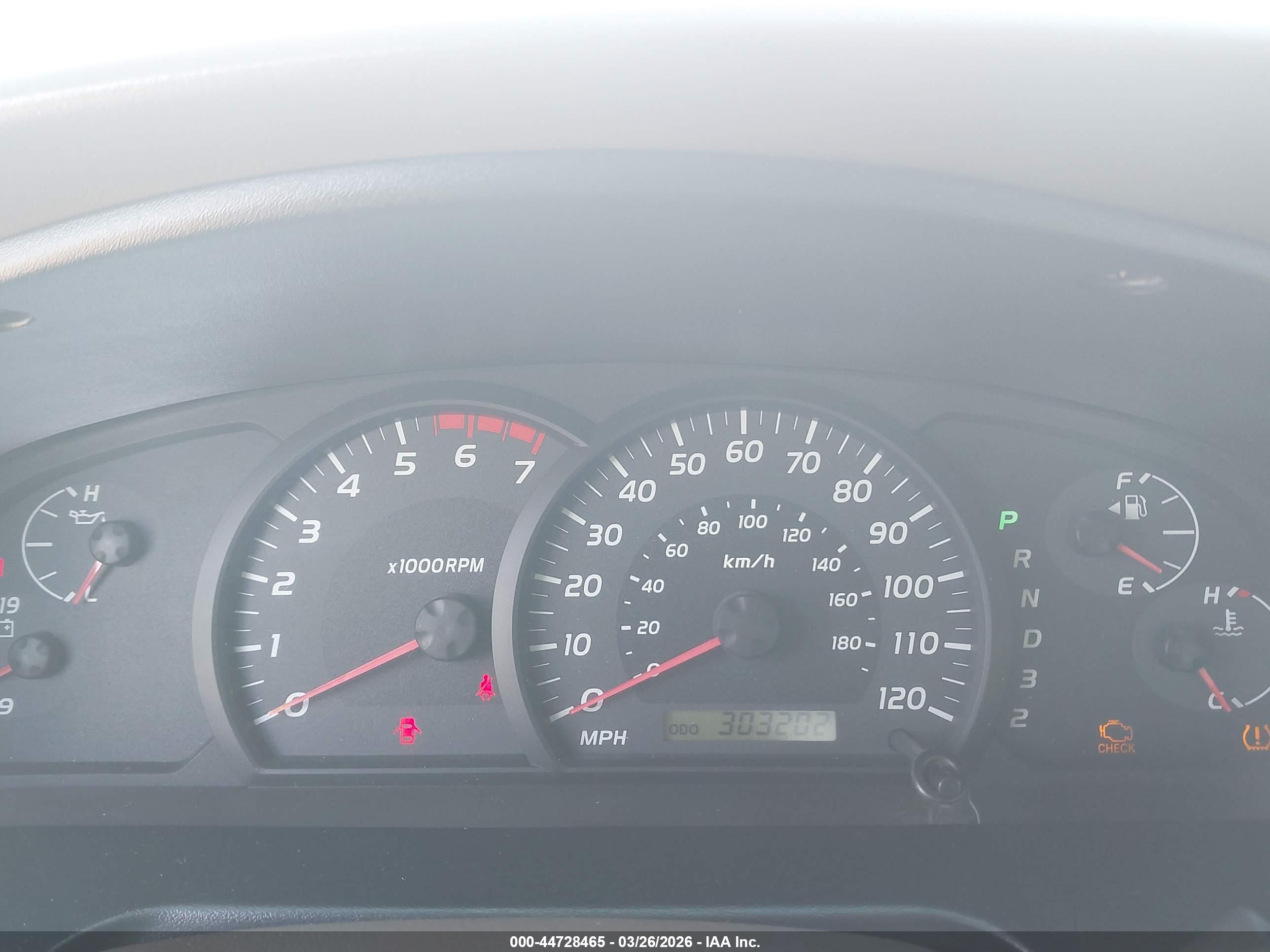 TOYOTA TUNDRA image 7