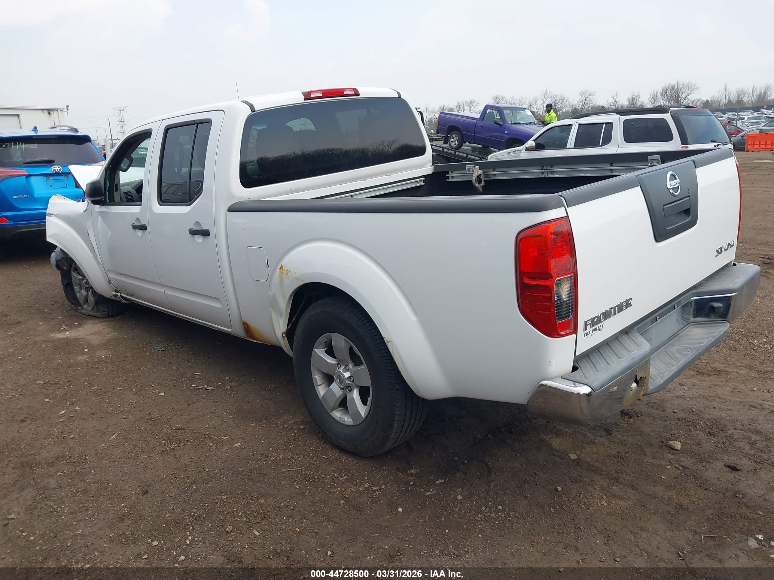 NISSAN FRONTIER image 3