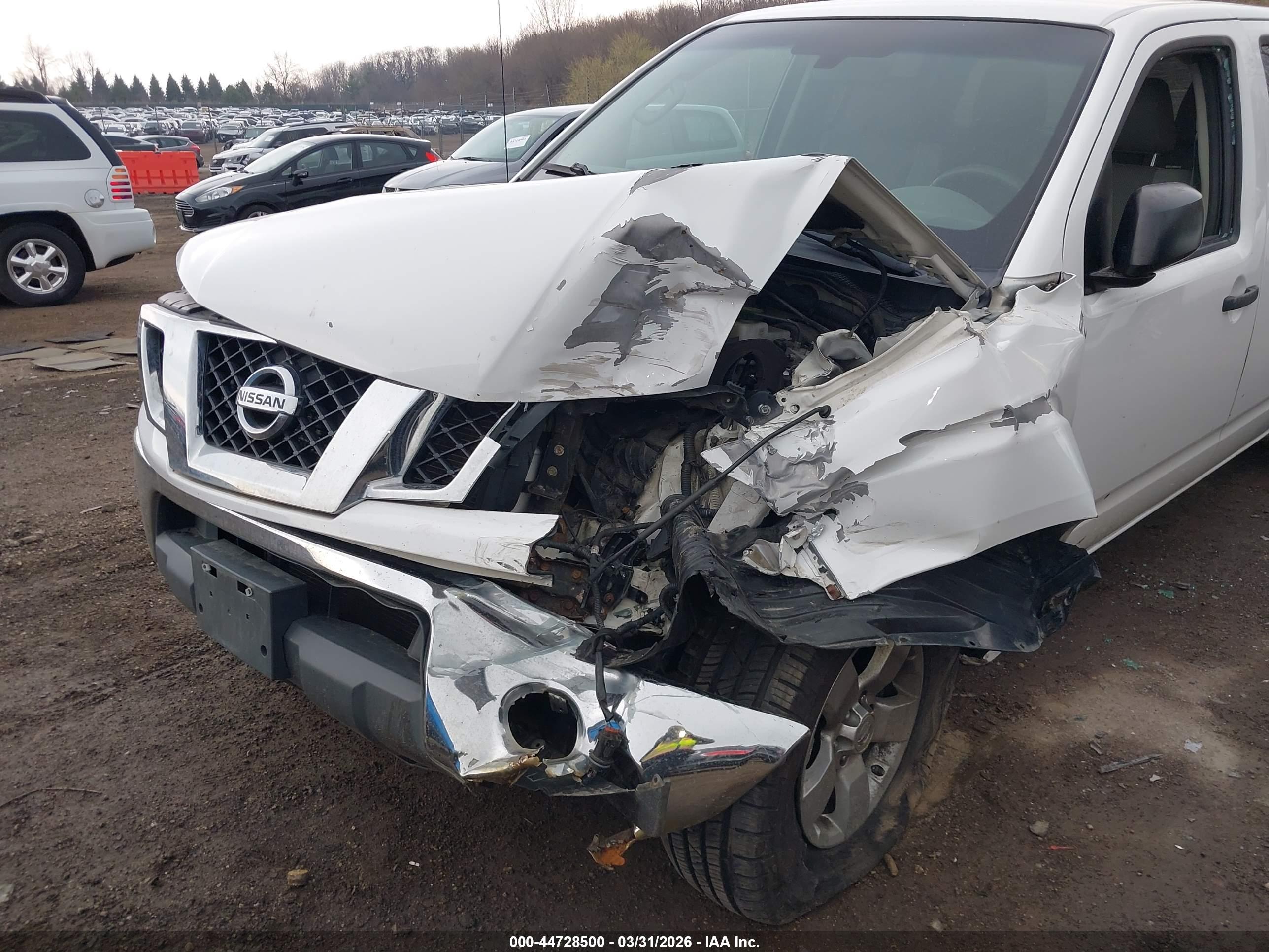 NISSAN FRONTIER image 6