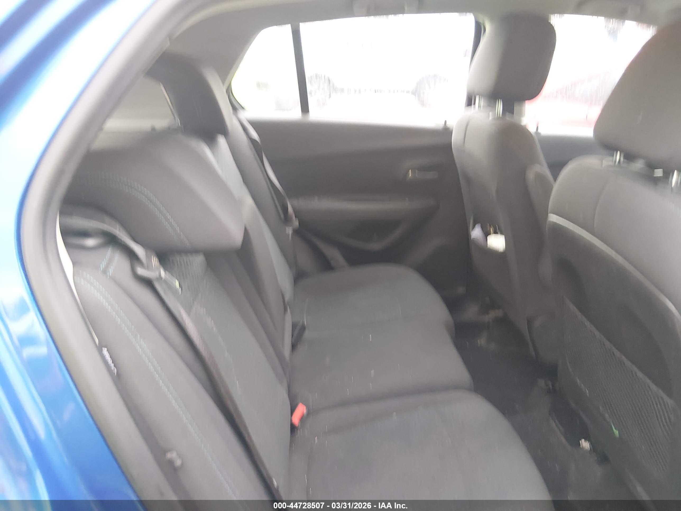 CHEVROLET TRAX image 8