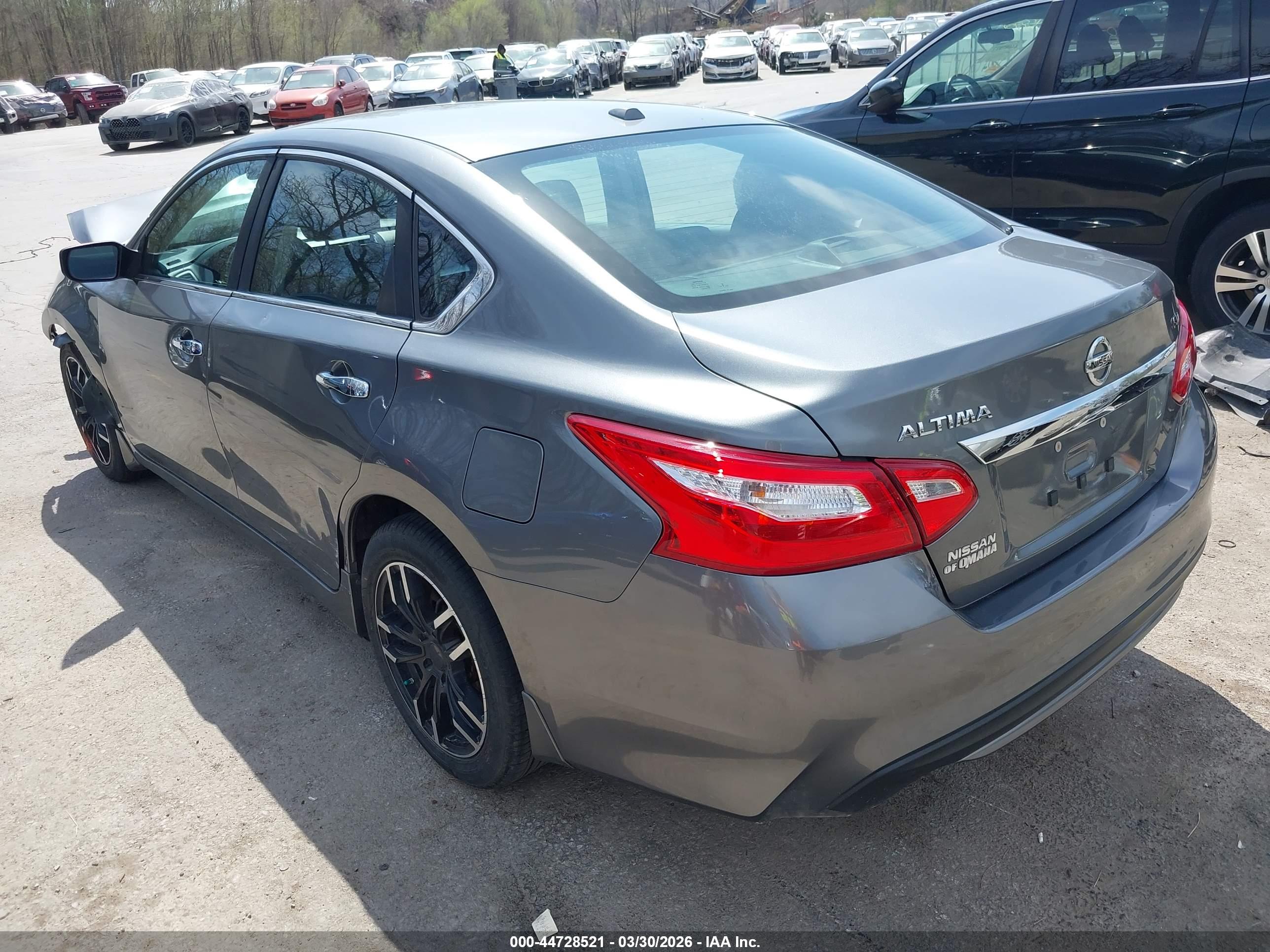 NISSAN ALTIMA image 3