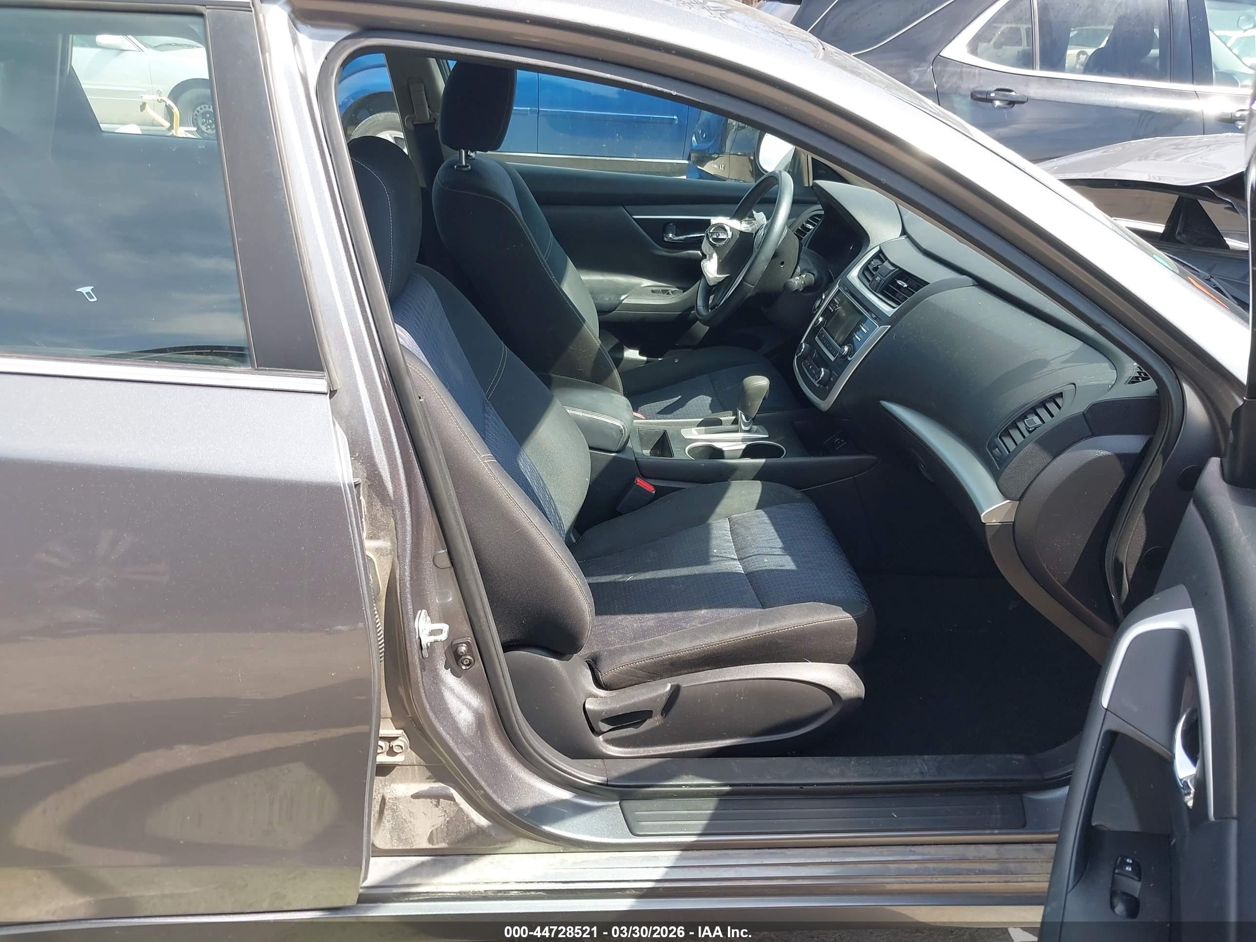 NISSAN ALTIMA image 5