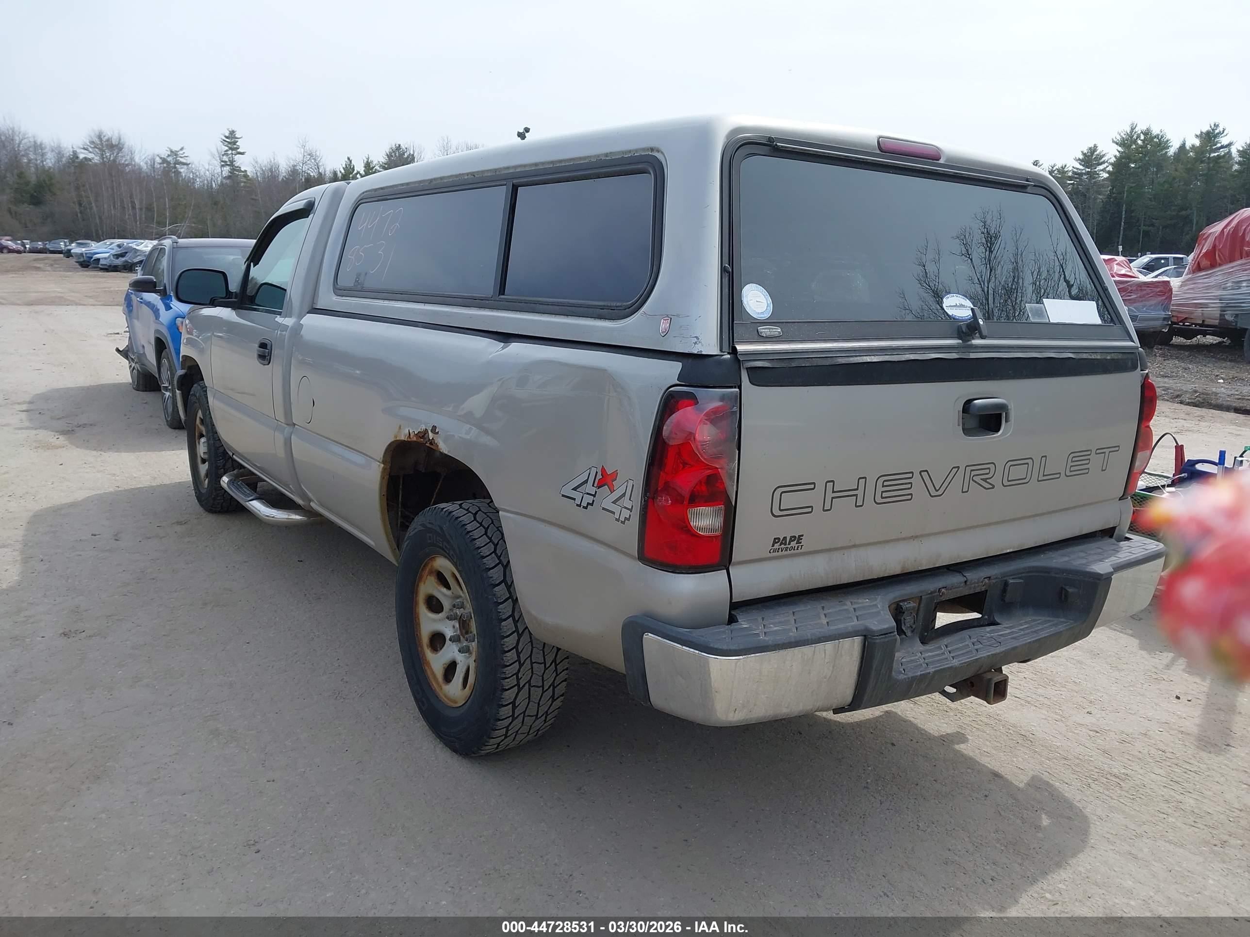 CHEVROLET SILVERADO image 3