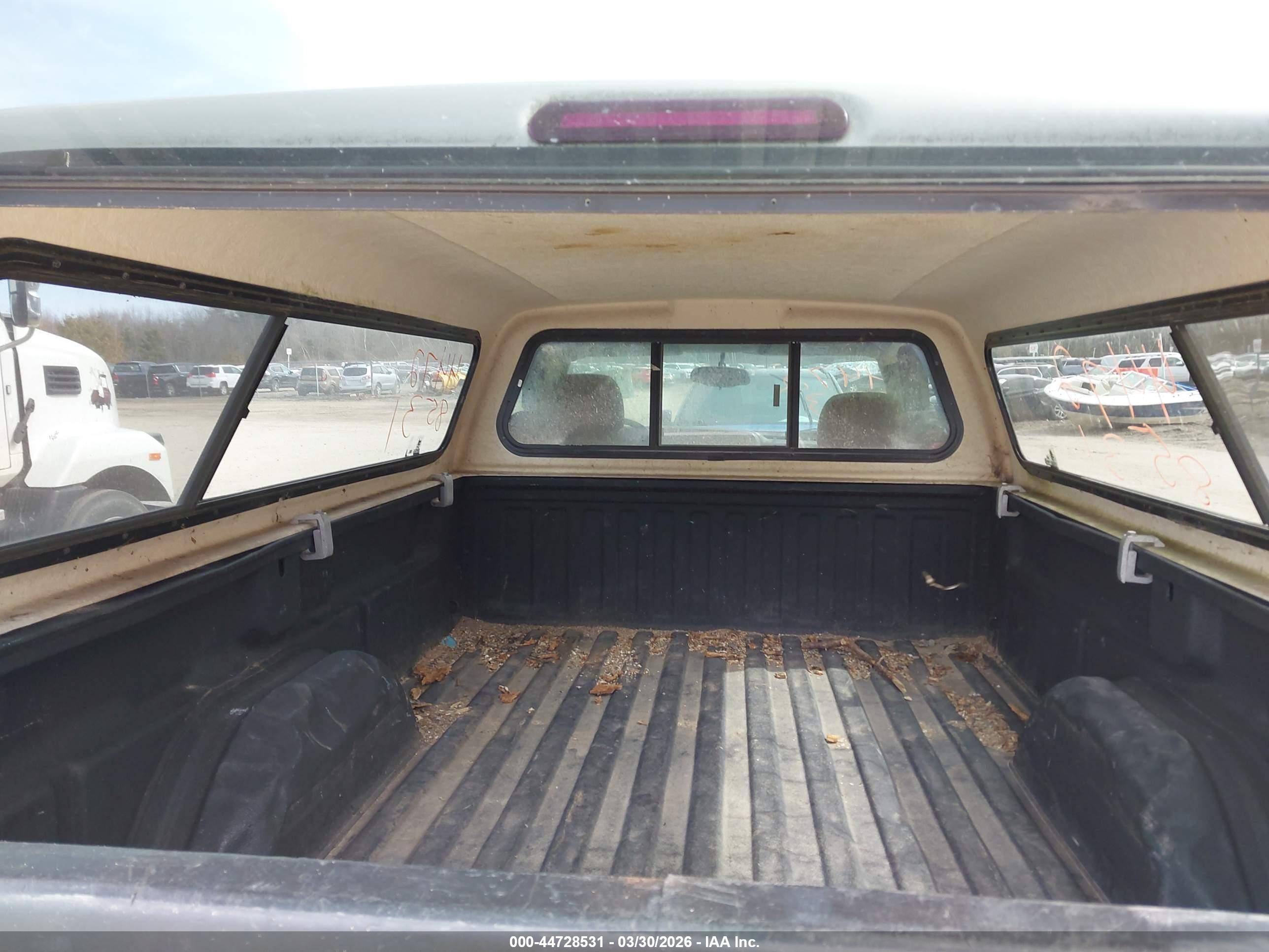 CHEVROLET SILVERADO image 8
