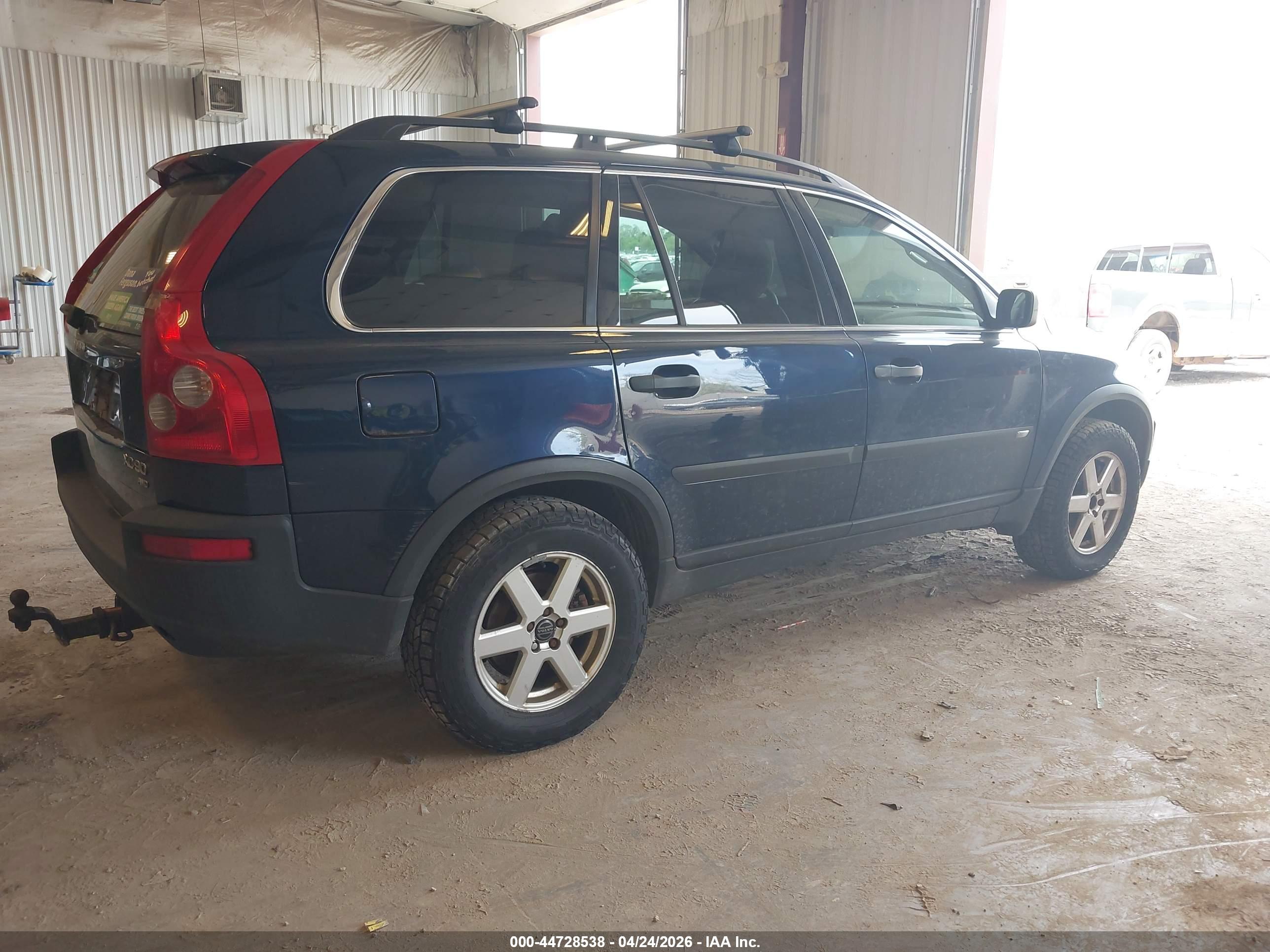 VOLVO XC90 image 4