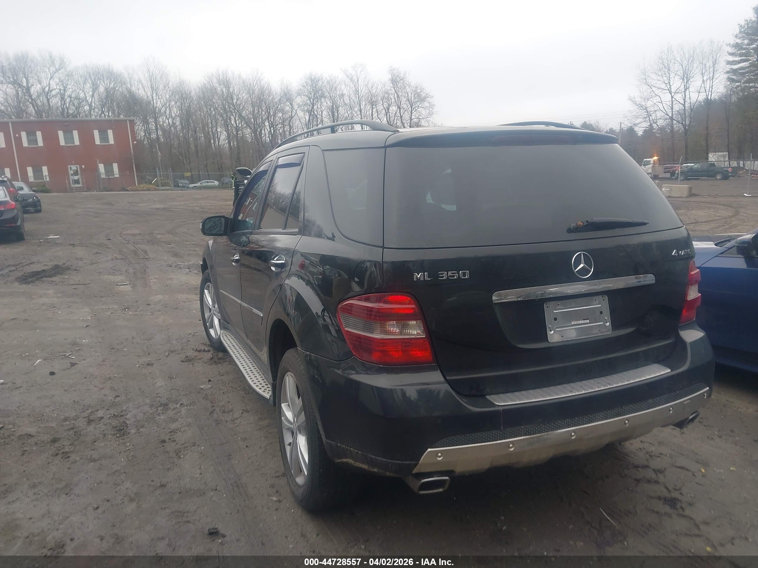 MERCEDES-BENZ ML image 3