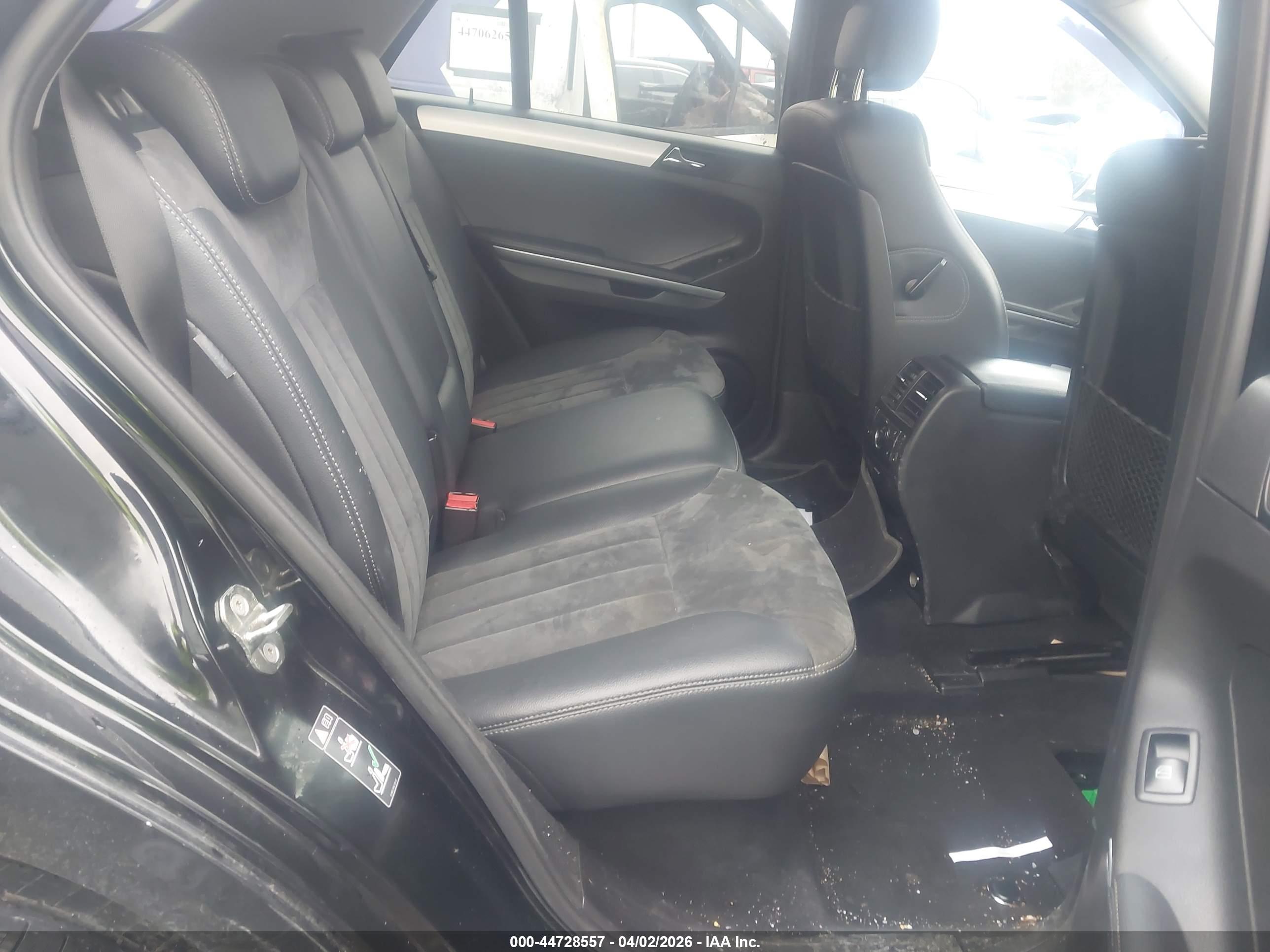 MERCEDES-BENZ ML image 8