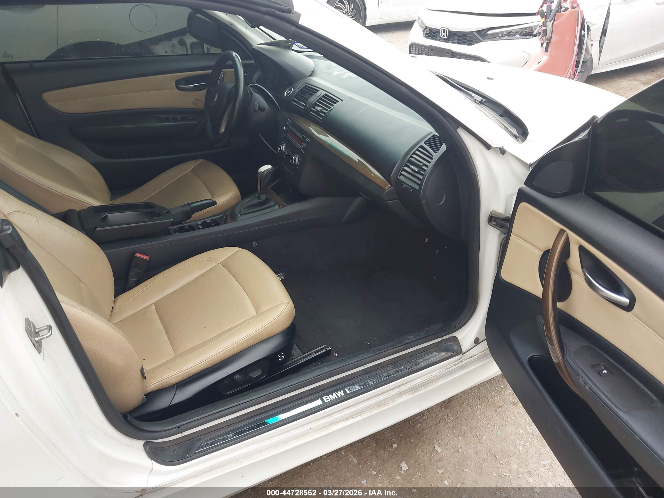 BMW 128I image 5