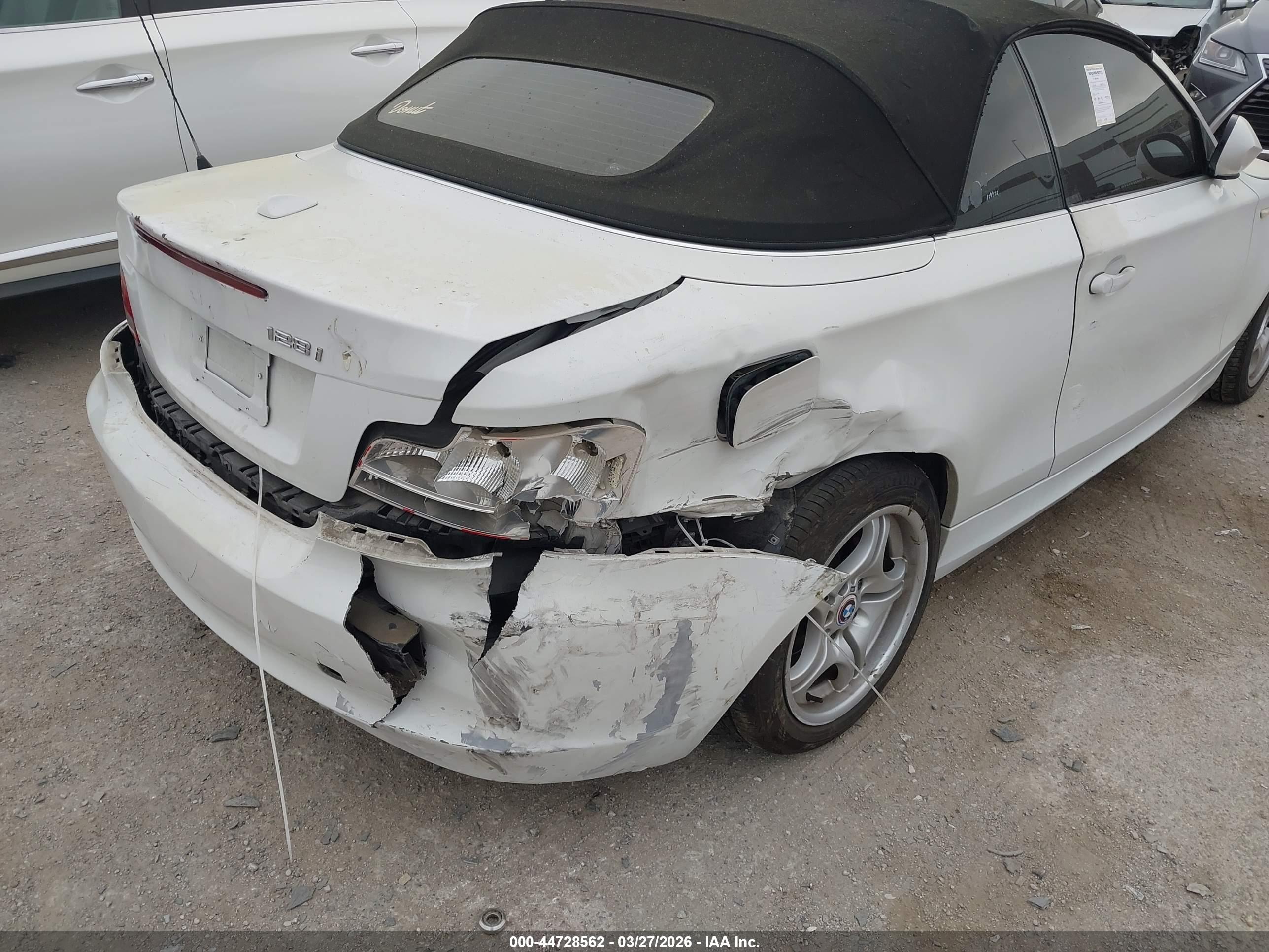 BMW 128I image 6
