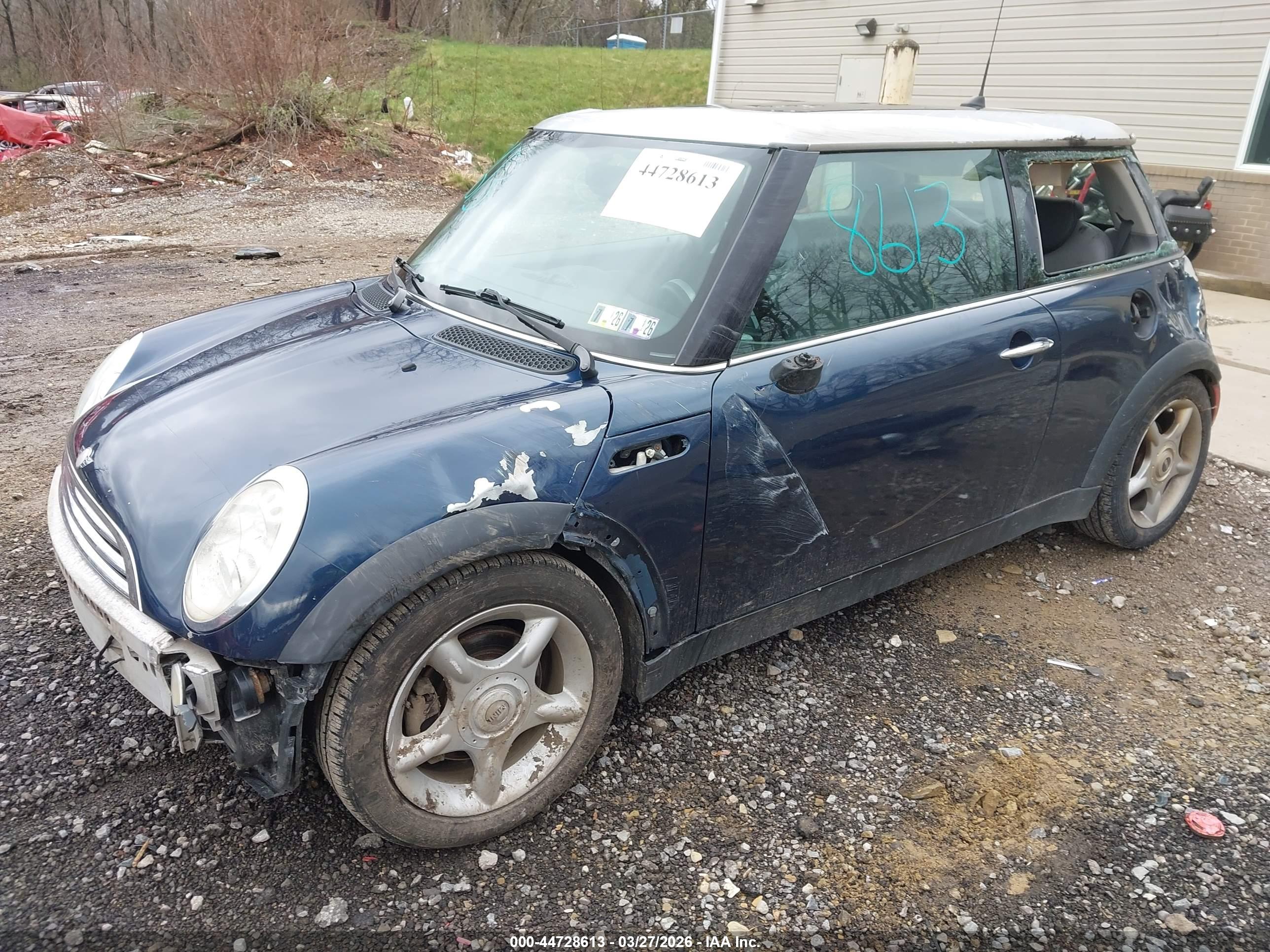 MINI COOPER image 2