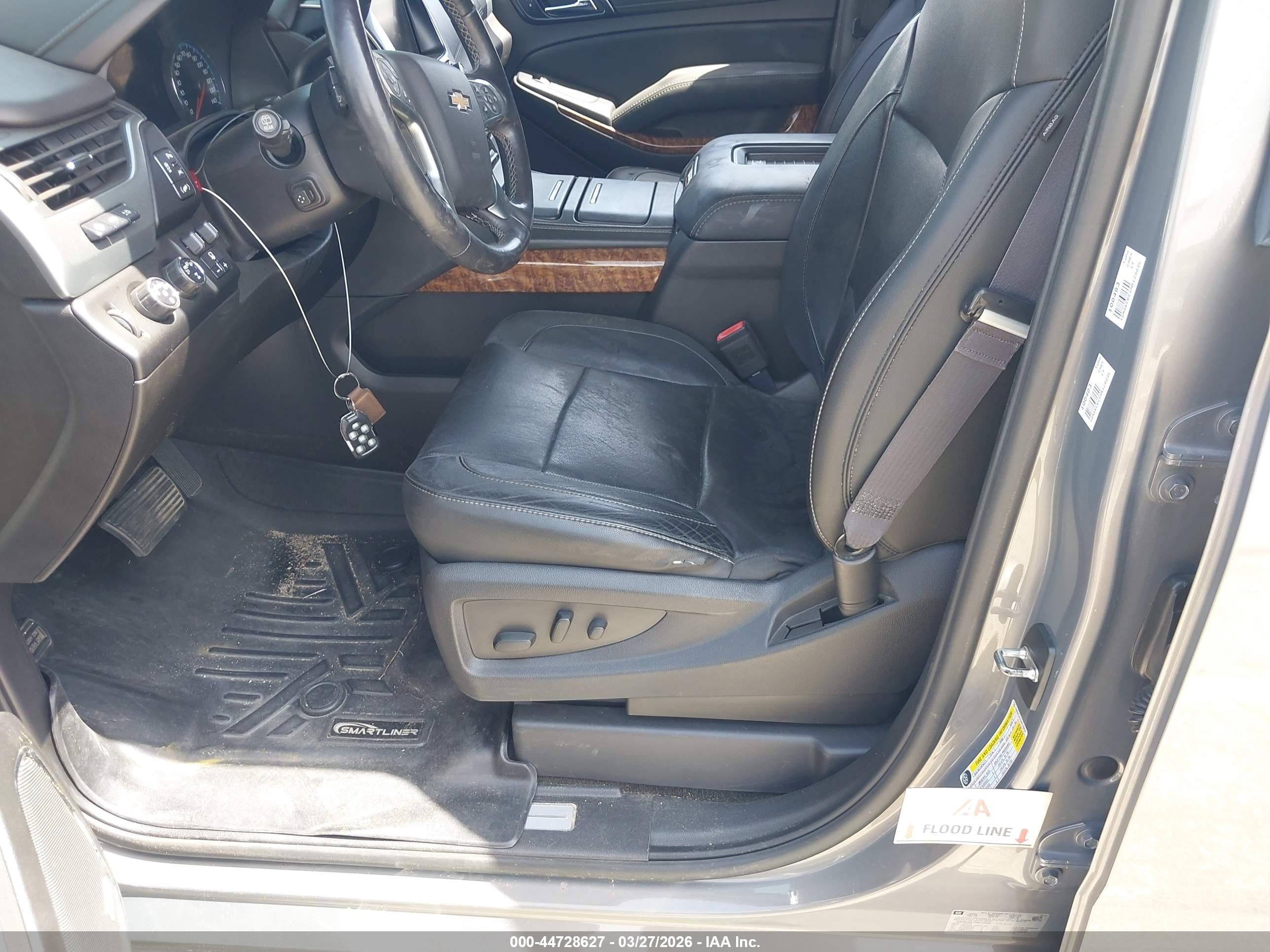 CHEVROLET TAHOE image 6