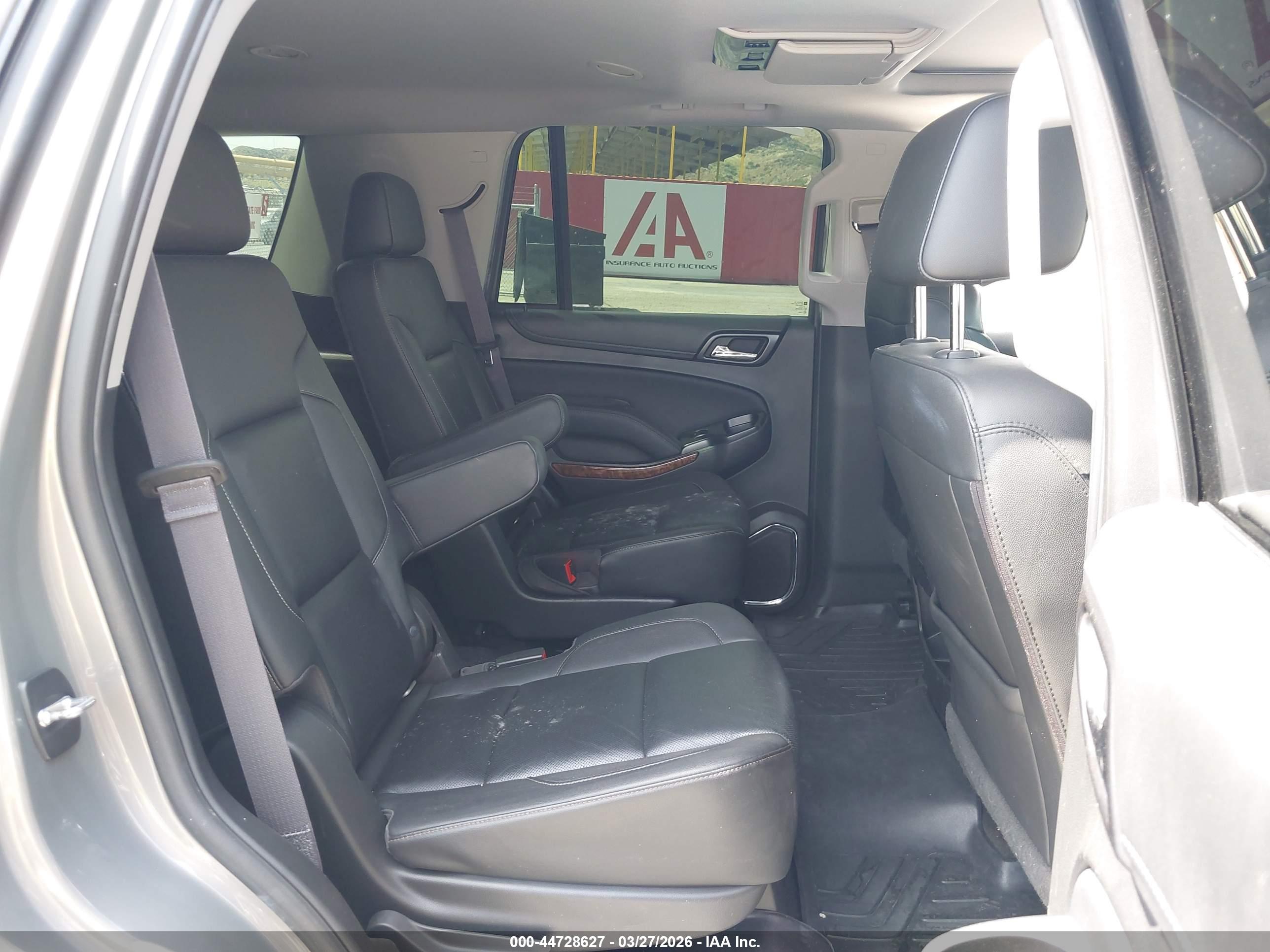 CHEVROLET TAHOE image 8