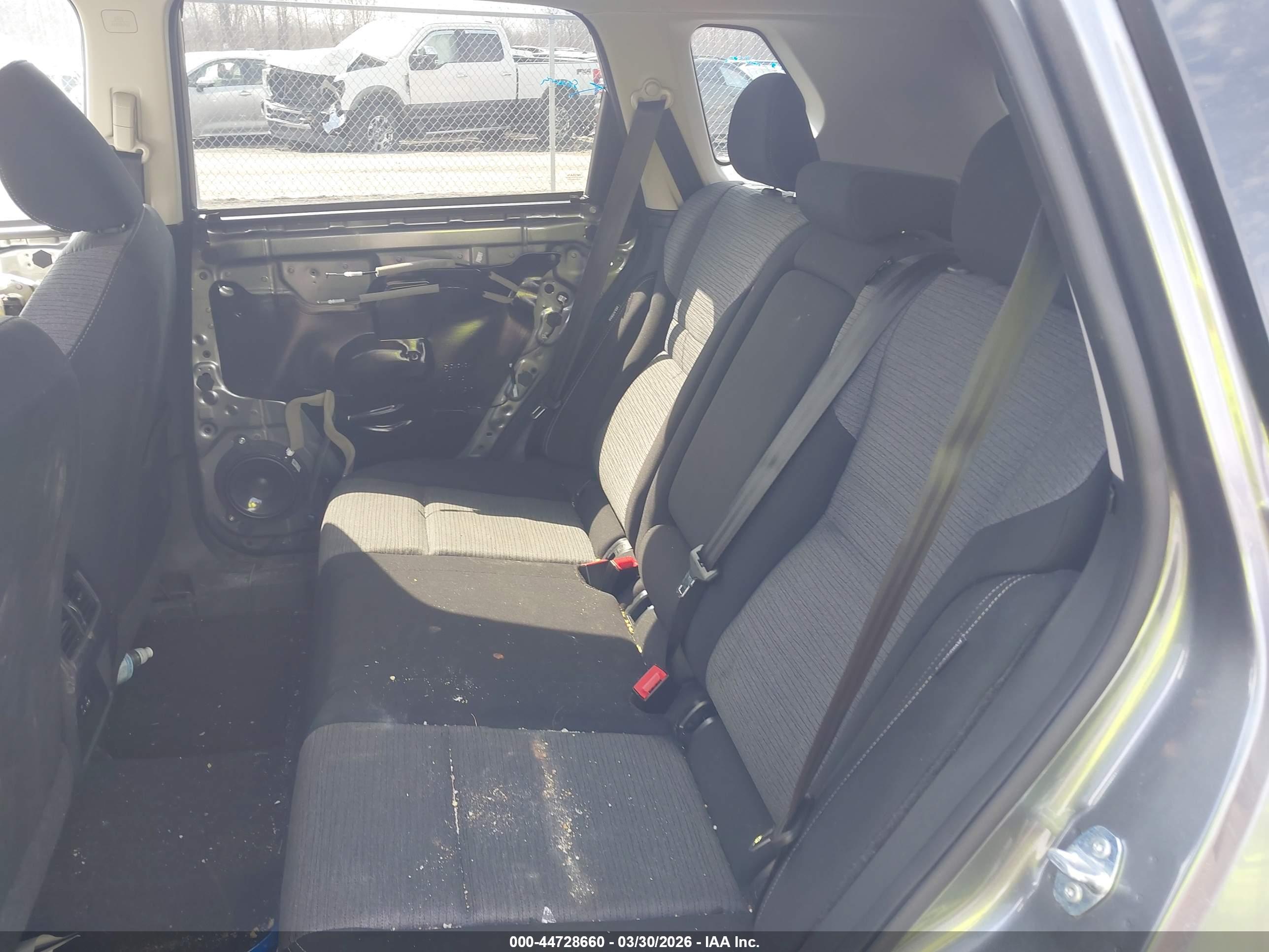 NISSAN ROGUE image 8