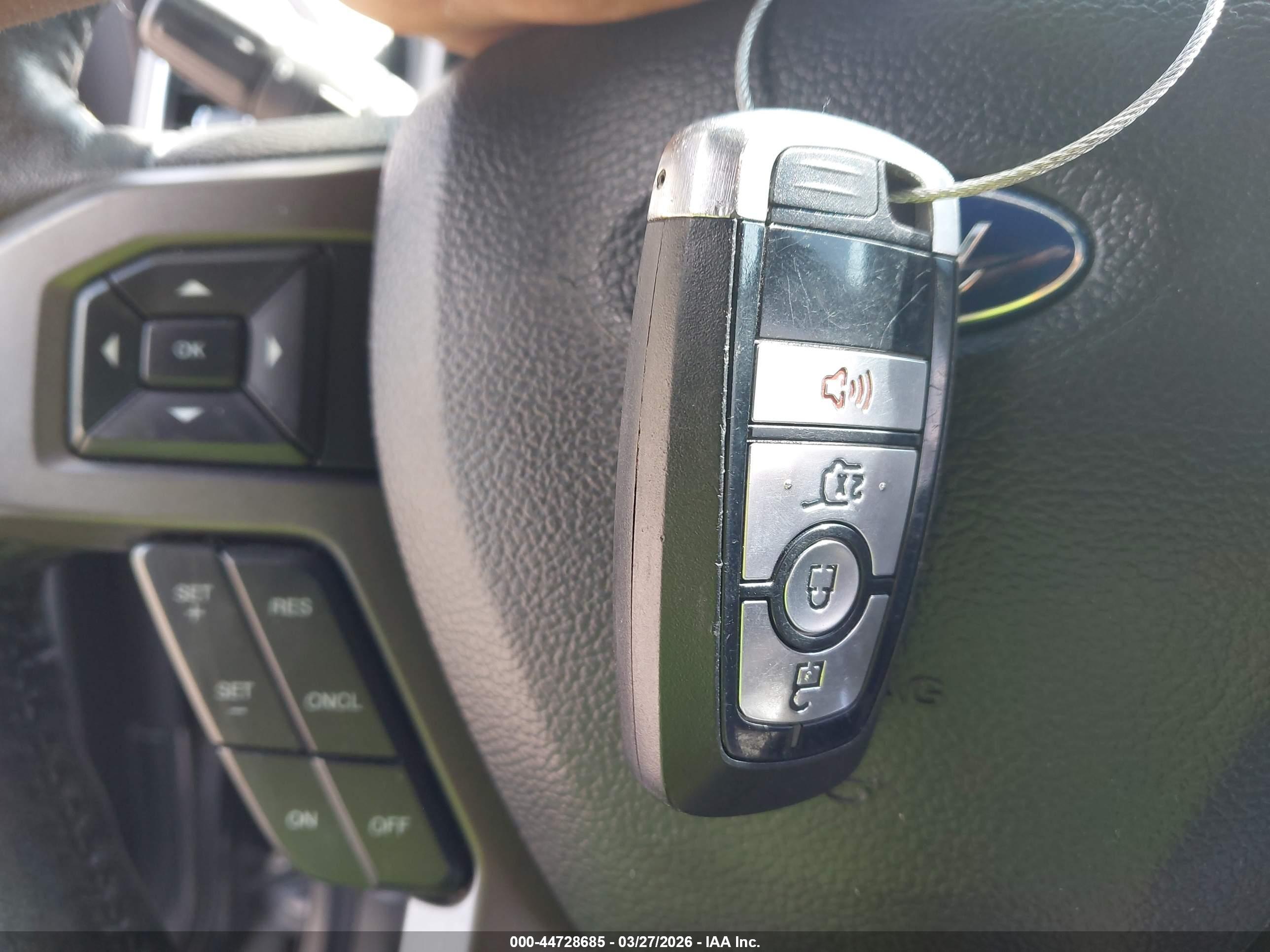 FORD EXPEDITION image 11