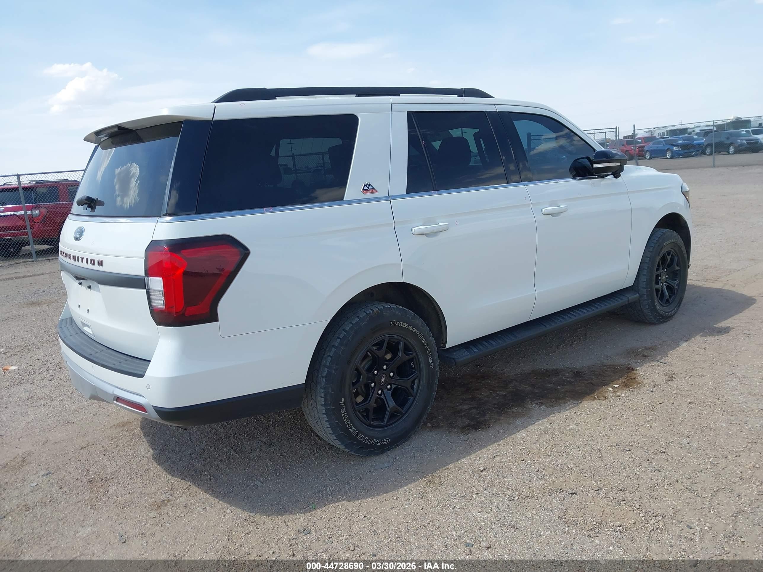 FORD EXPEDITION image 4