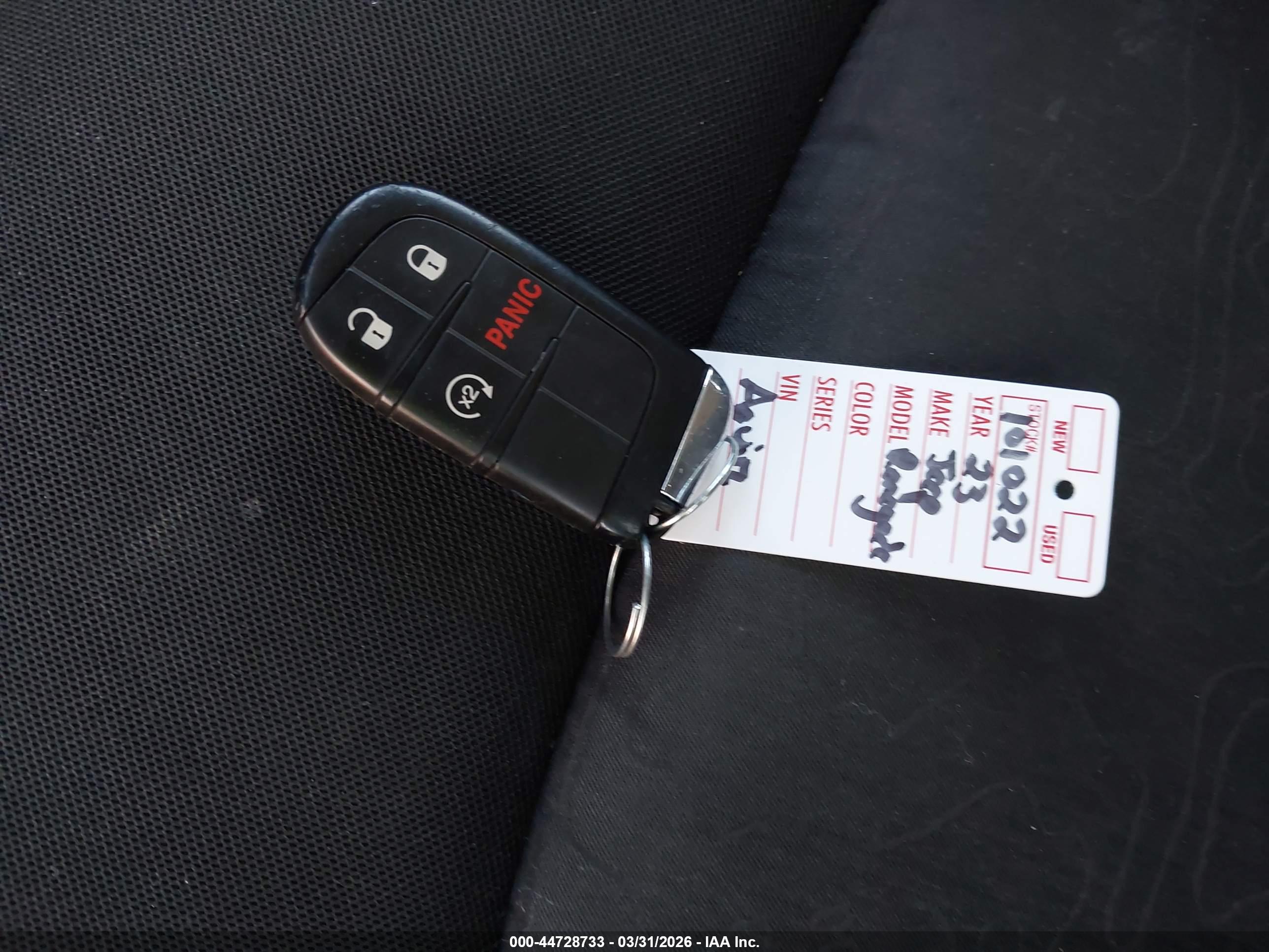 JEEP RENEGADE image 11
