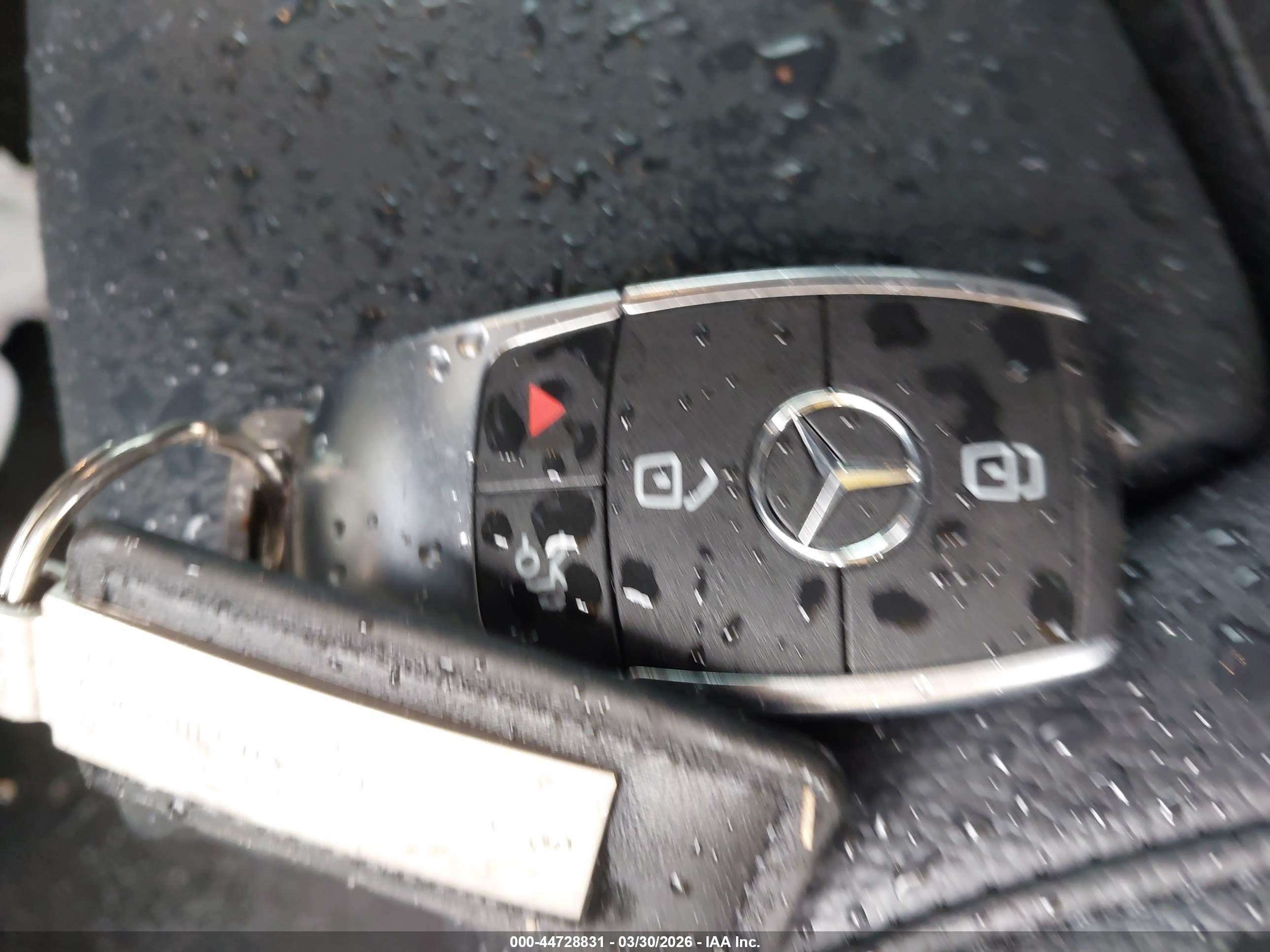 MERCEDES-BENZ A image 11