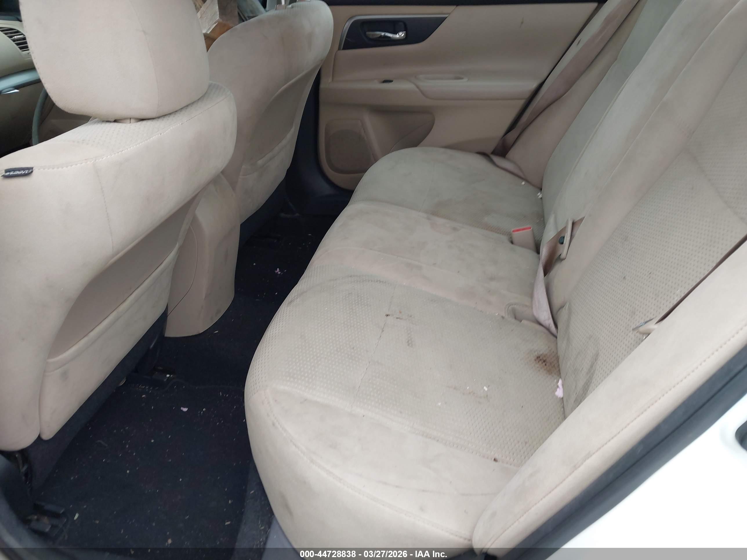 NISSAN ALTIMA image 8