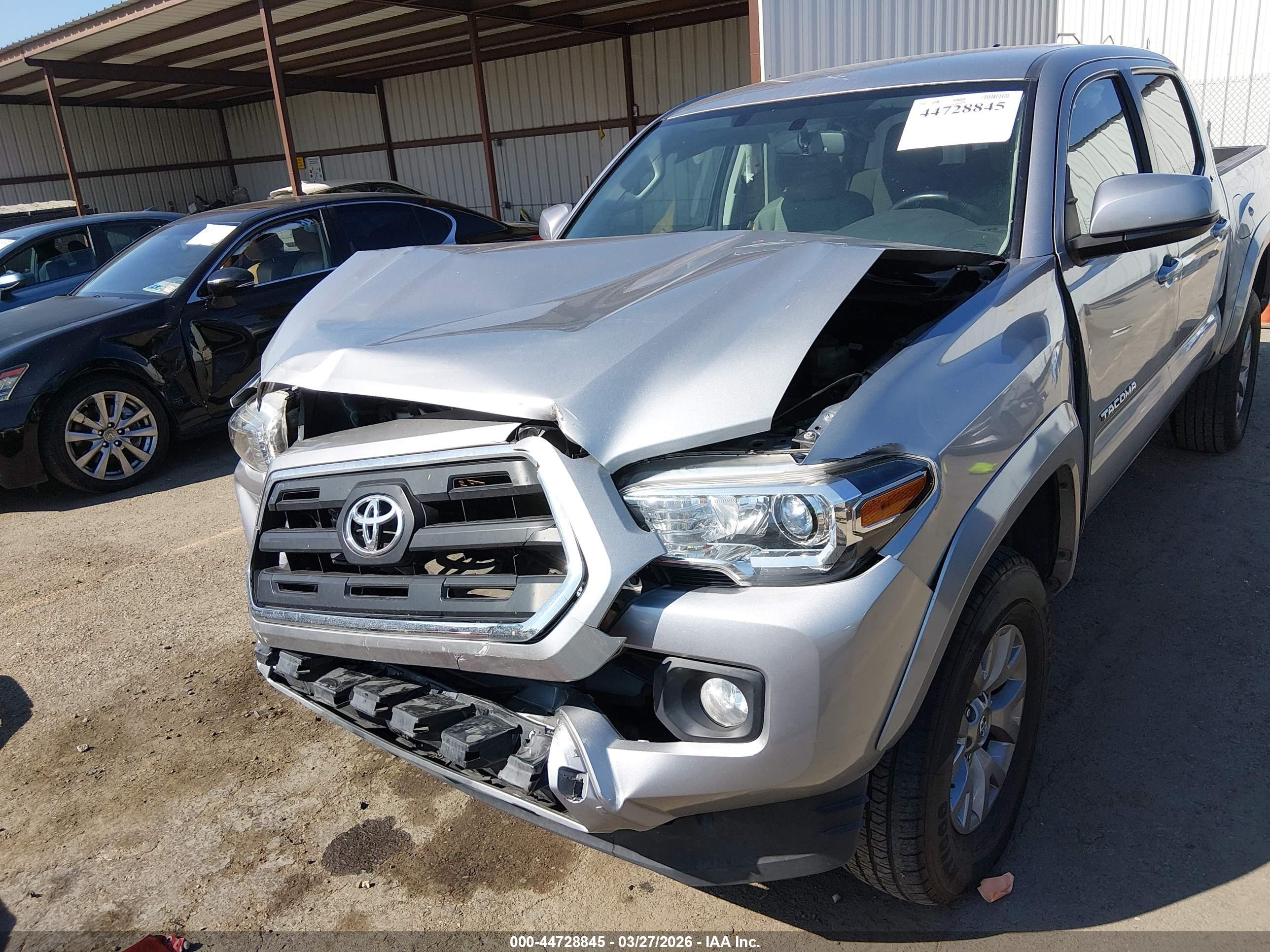 TOYOTA TACOMA image 6