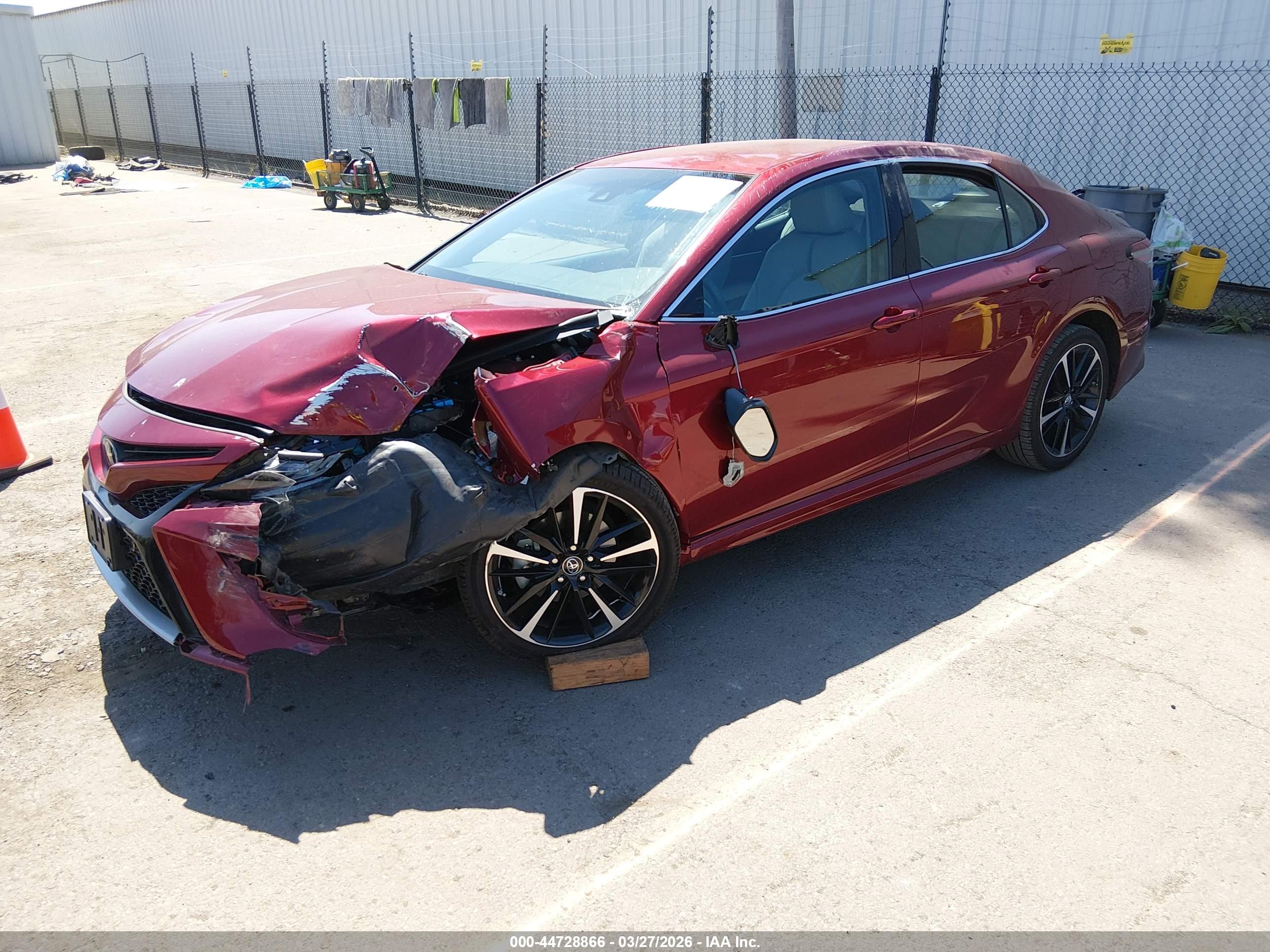 TOYOTA CAMRY image 2