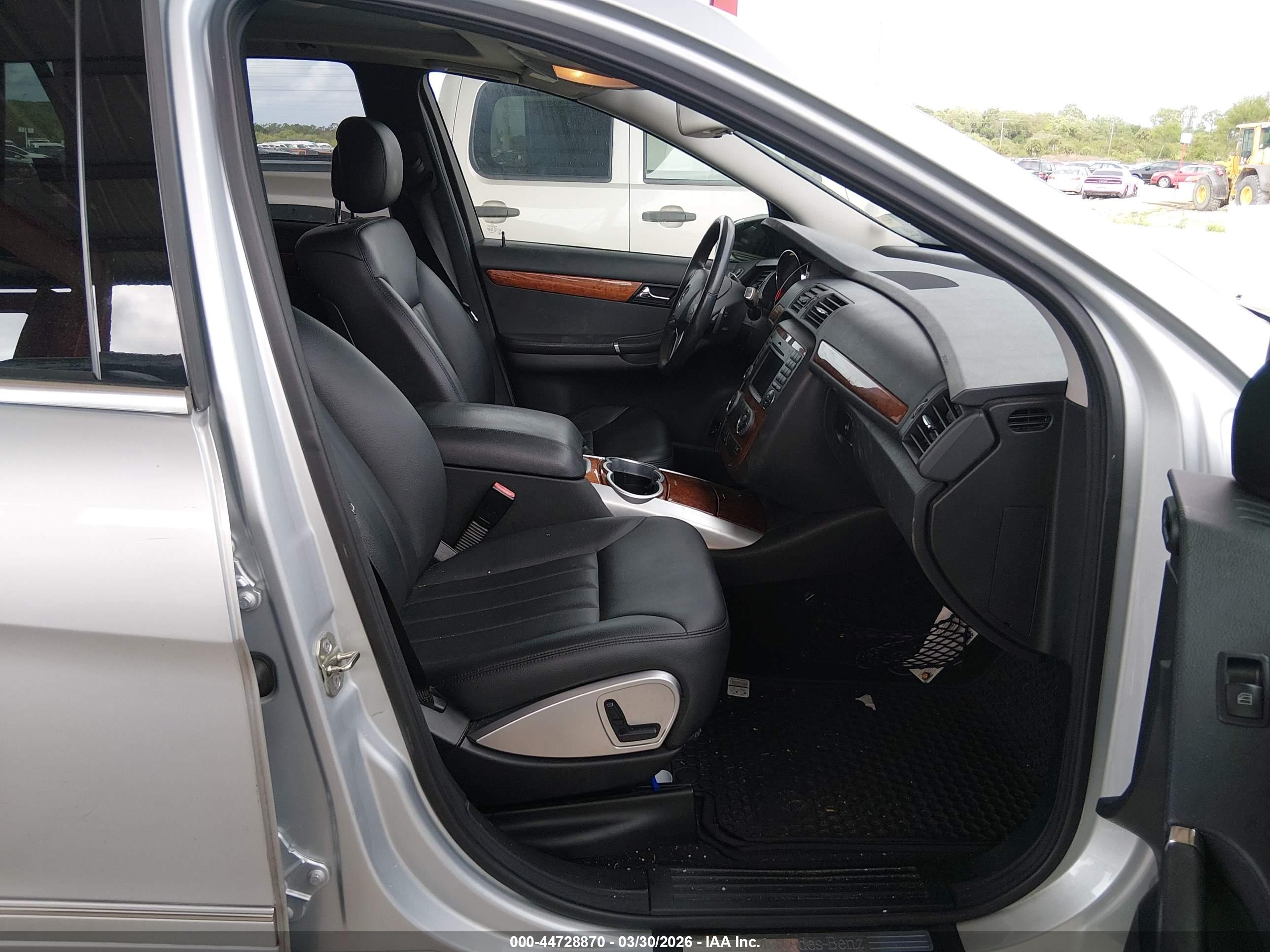 MERCEDES-BENZ R image 5