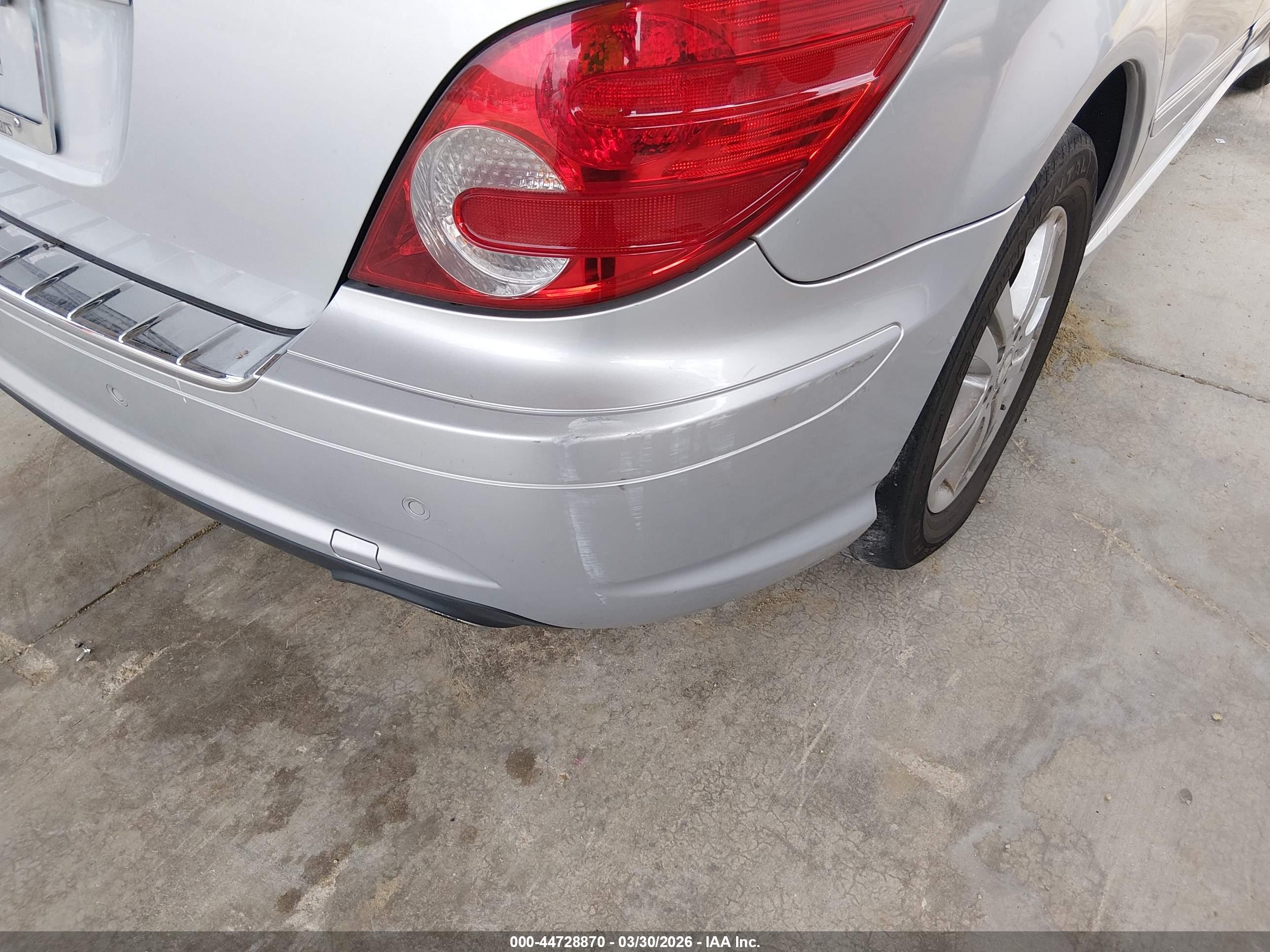 MERCEDES-BENZ R image 6