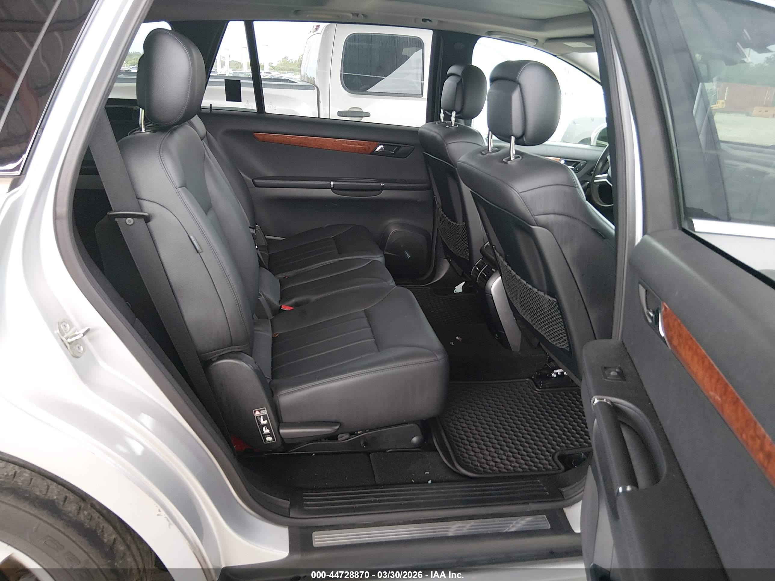 MERCEDES-BENZ R image 8