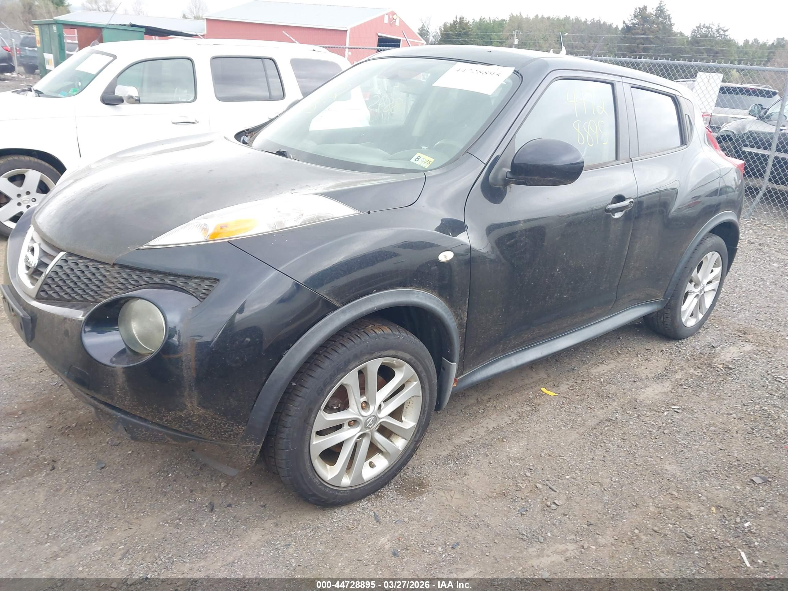 NISSAN JUKE image 2