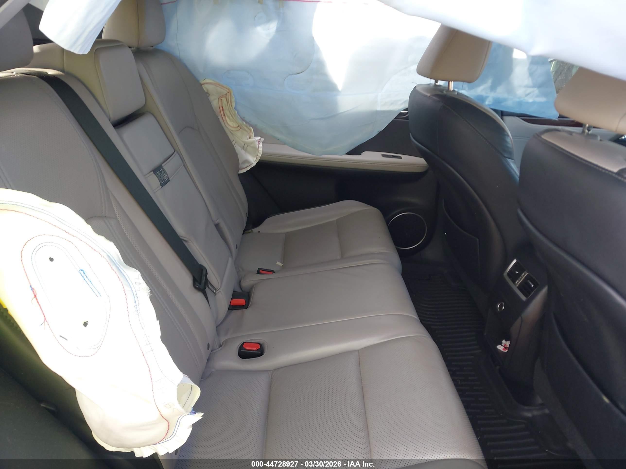 LEXUS RX image 8