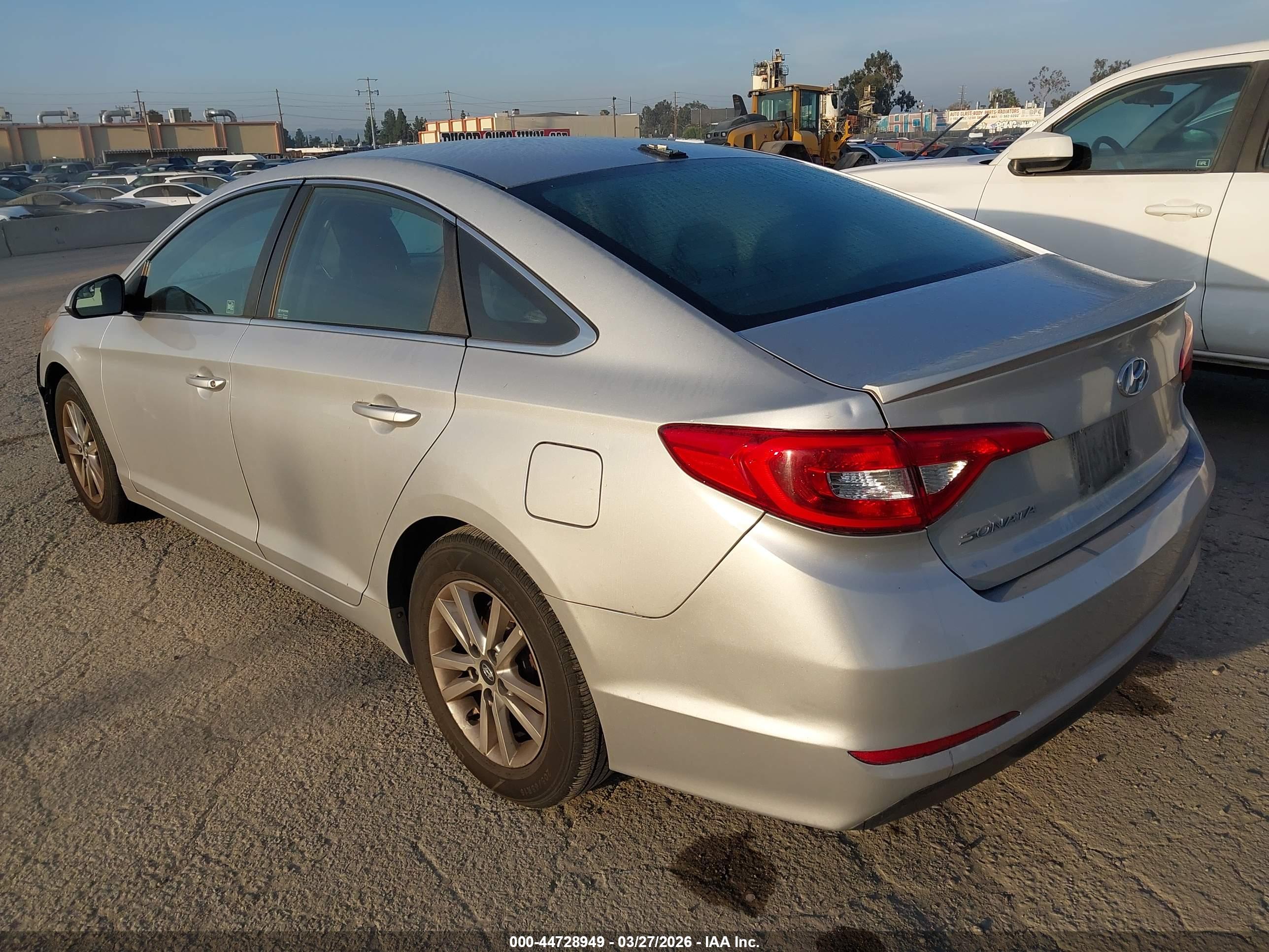 HYUNDAI SONATA image 3