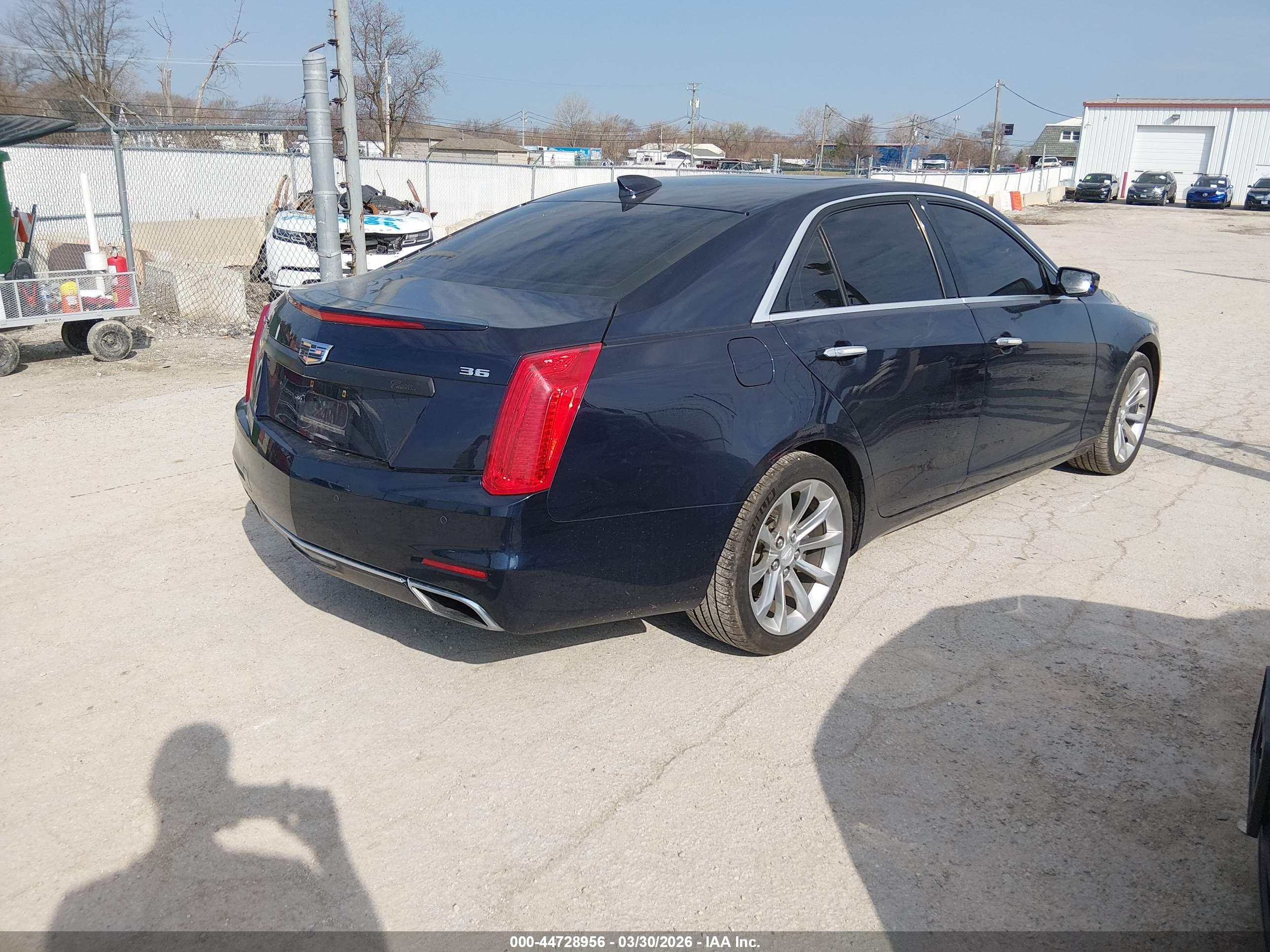 CADILLAC CTS image 3