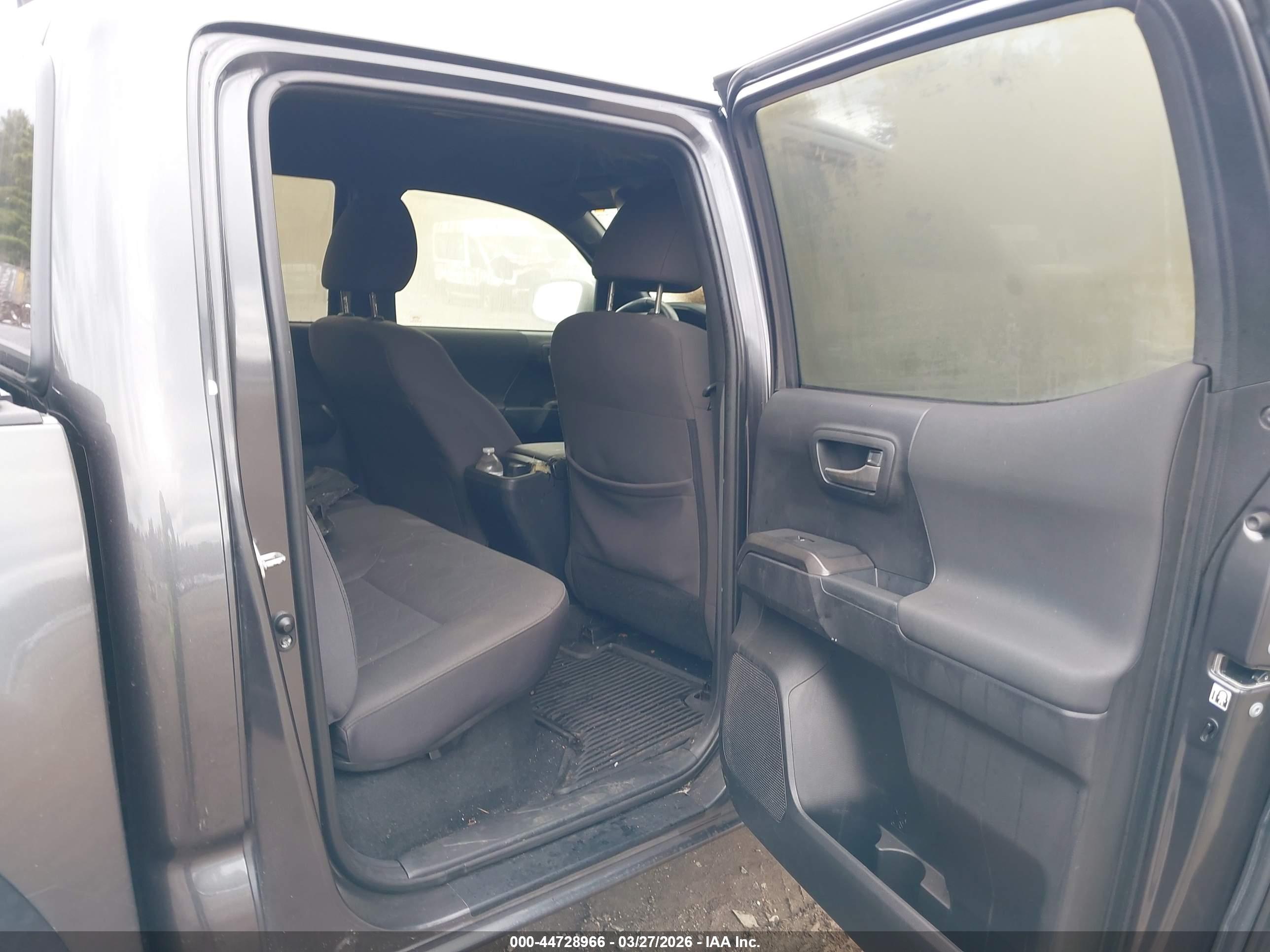 TOYOTA TACOMA image 8