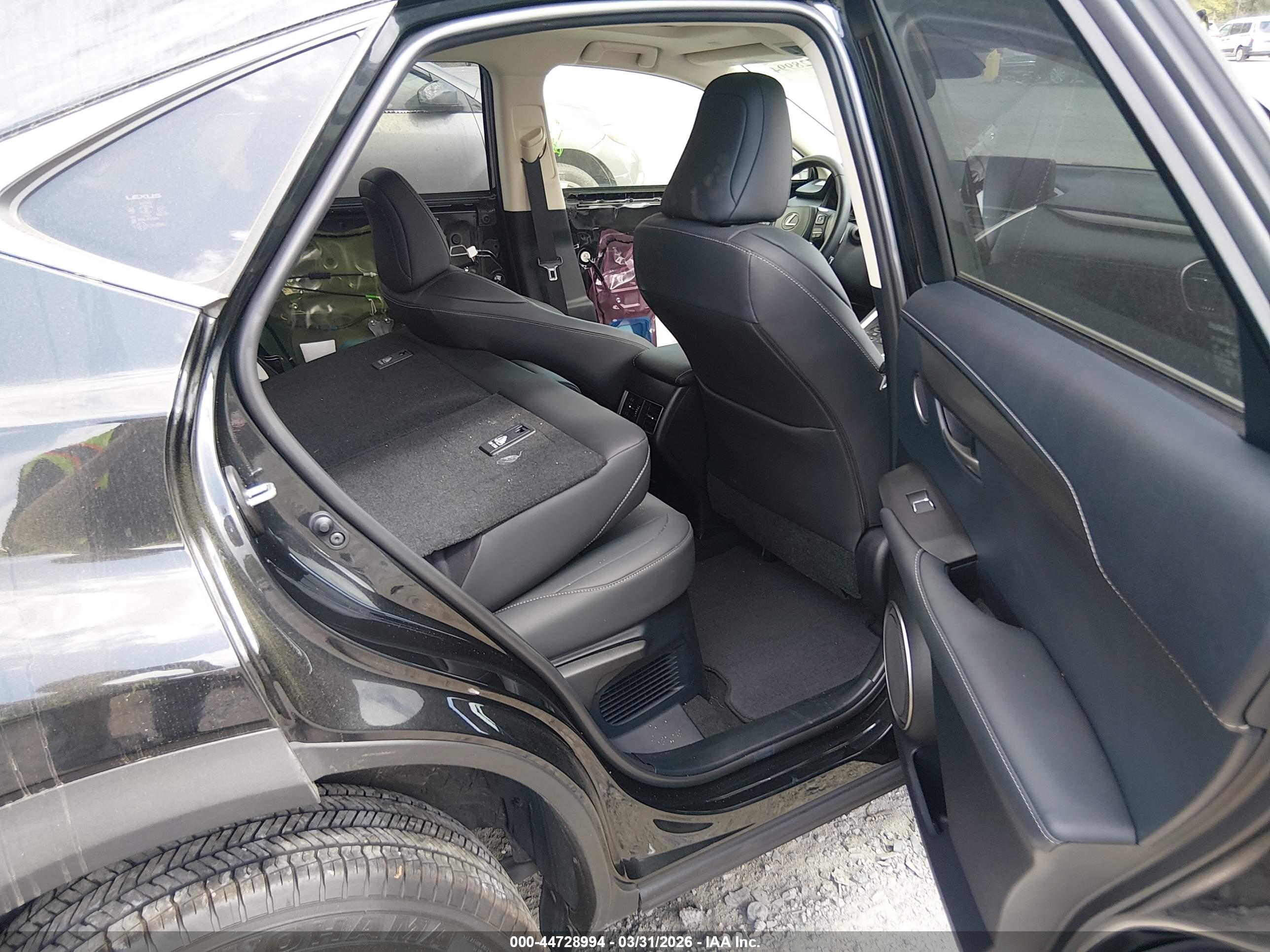 LEXUS NX image 8